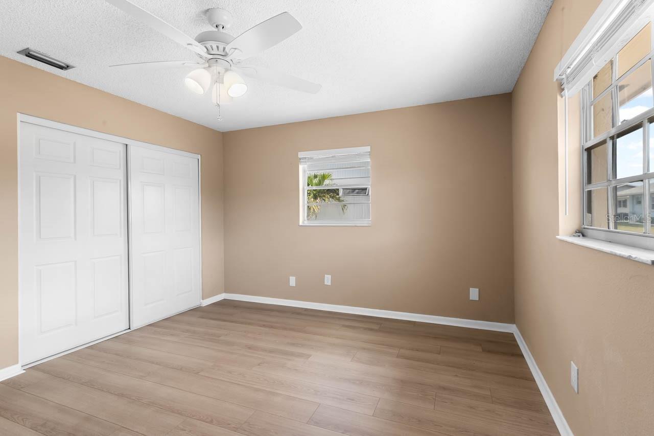 701 W BROCKTON PL