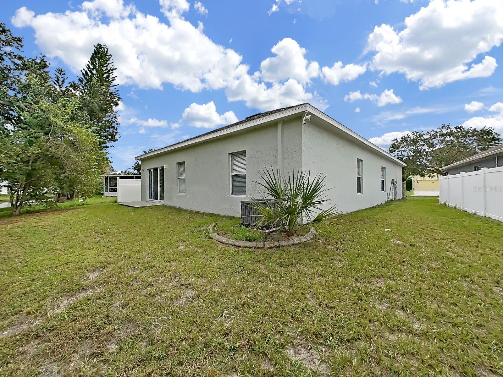 9541 CYPRESS HARBOR DR