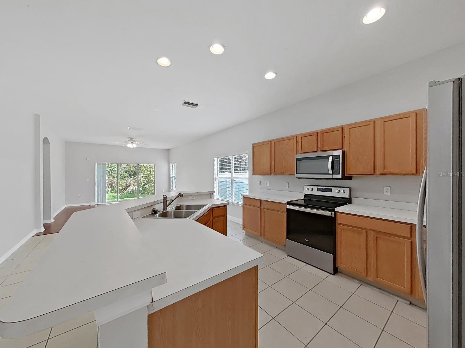 9541 CYPRESS HARBOR DR