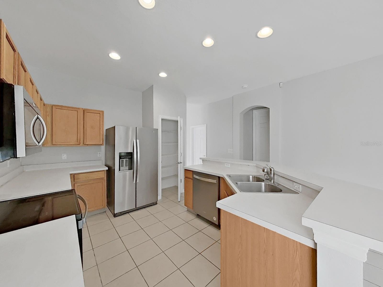9541 CYPRESS HARBOR DR