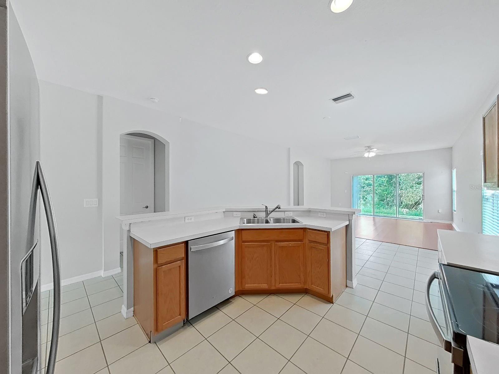 9541 CYPRESS HARBOR DR