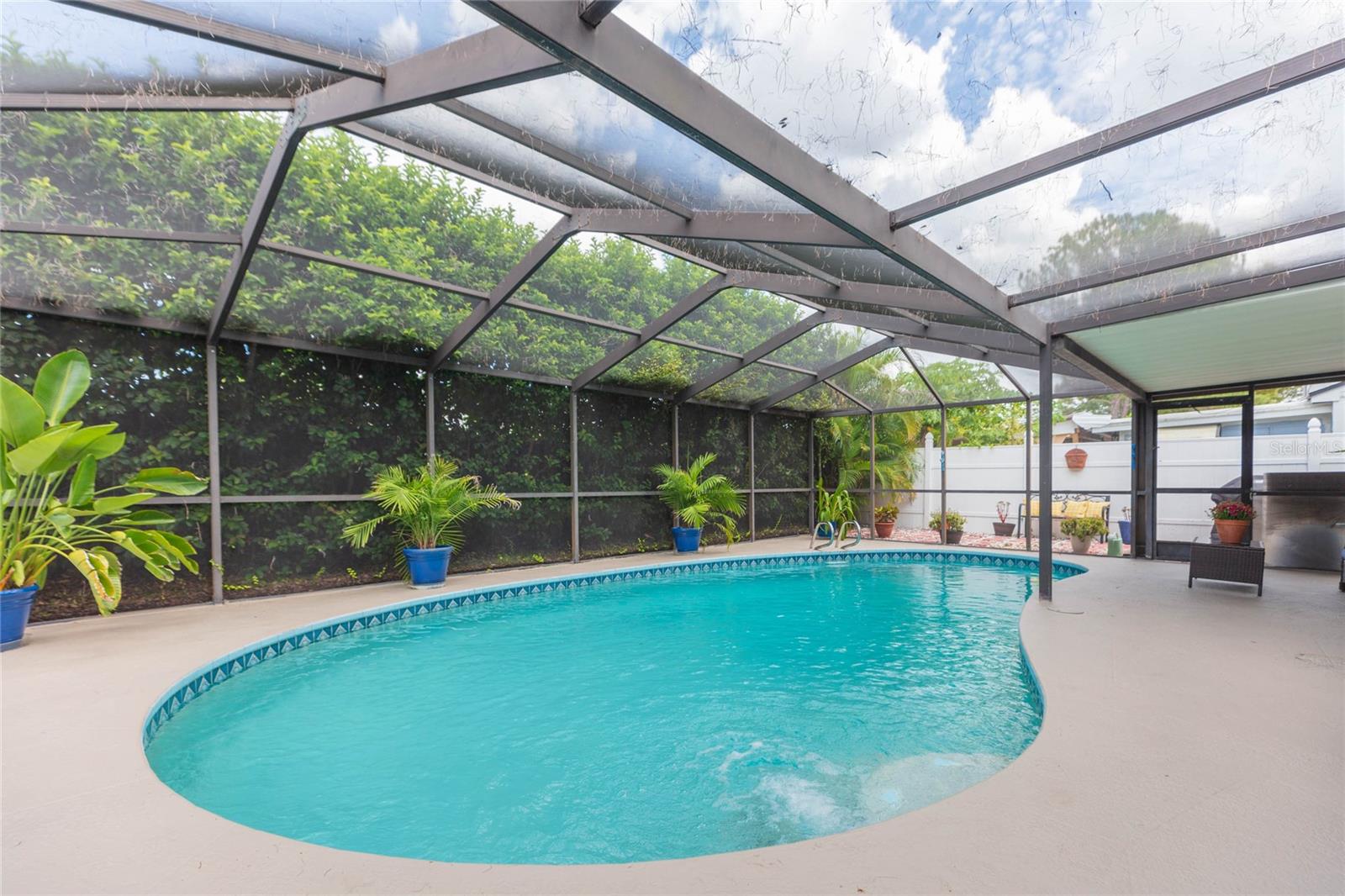 4932 CYPRESS TRACE DR