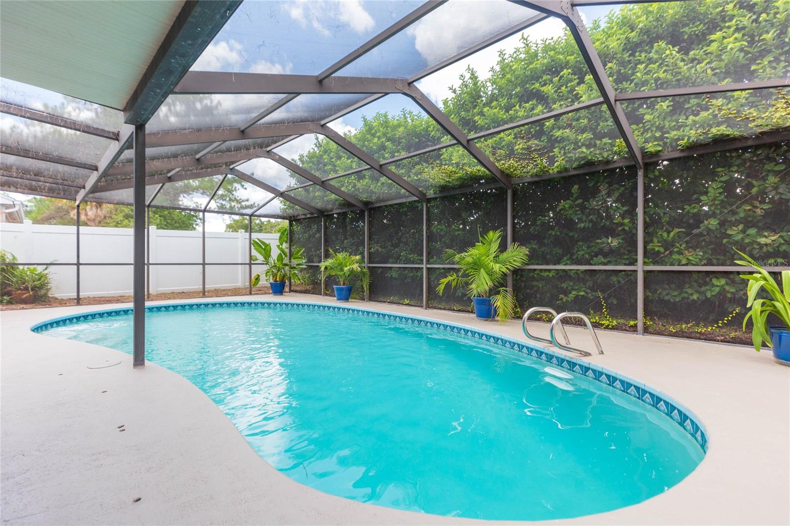 4932 CYPRESS TRACE DR