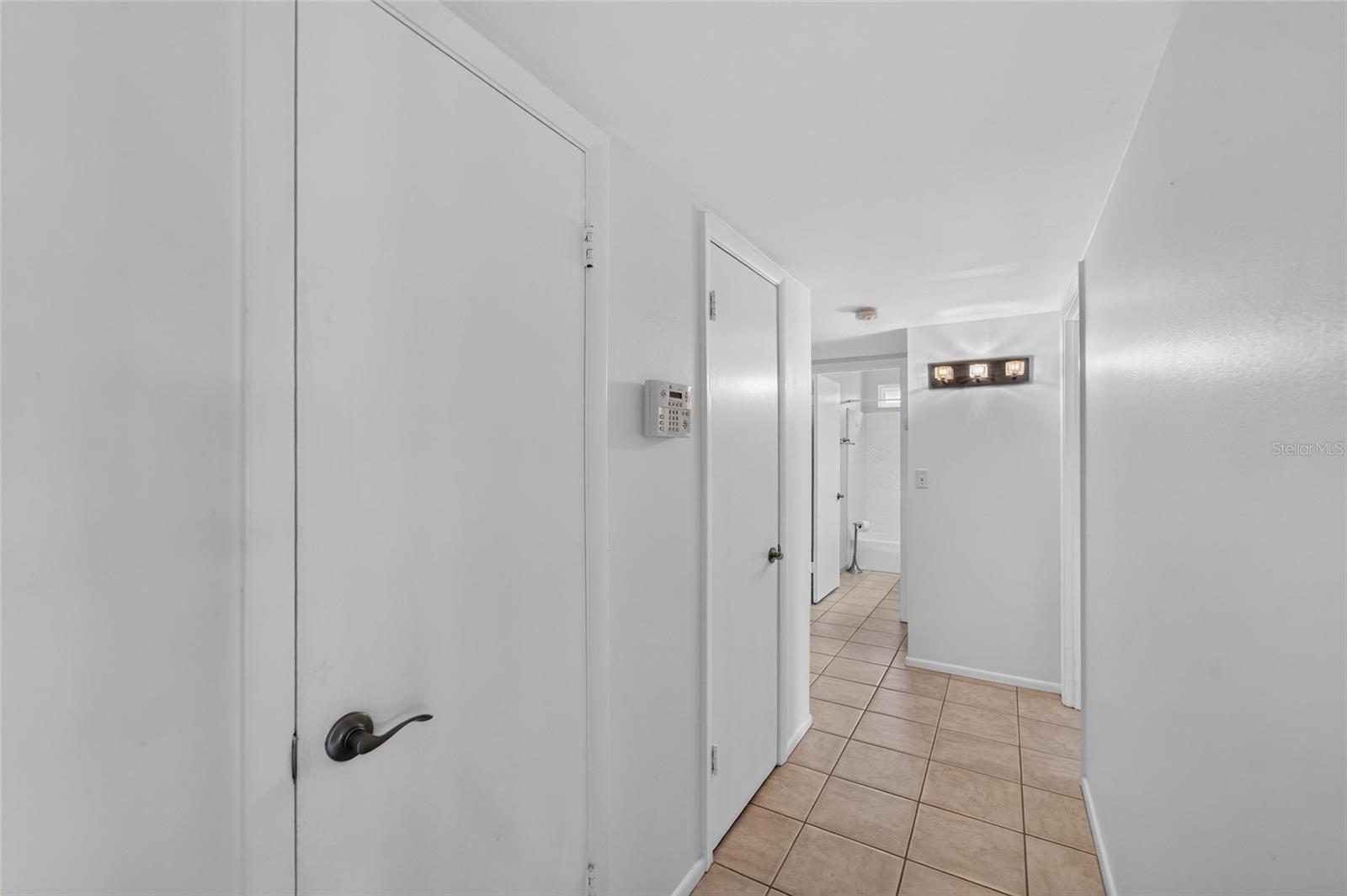 1003 ANDOVER CIR