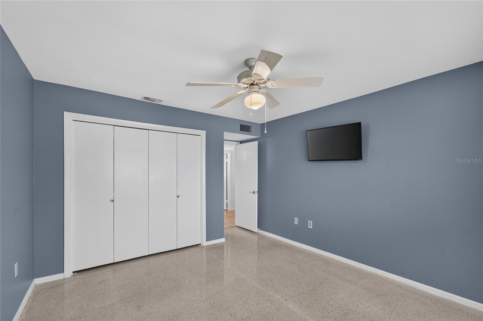 1003 ANDOVER CIR
