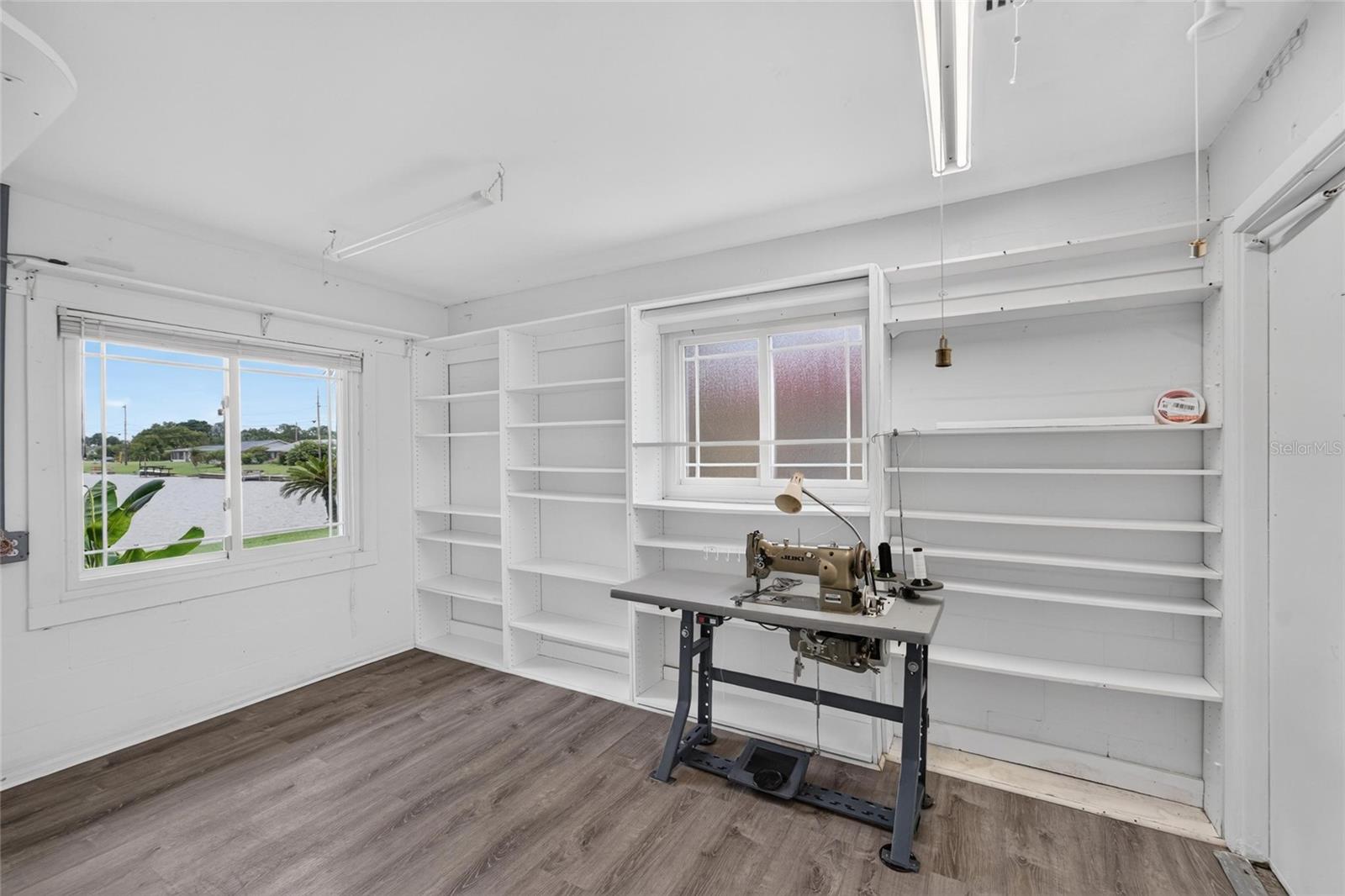 1003 ANDOVER CIR