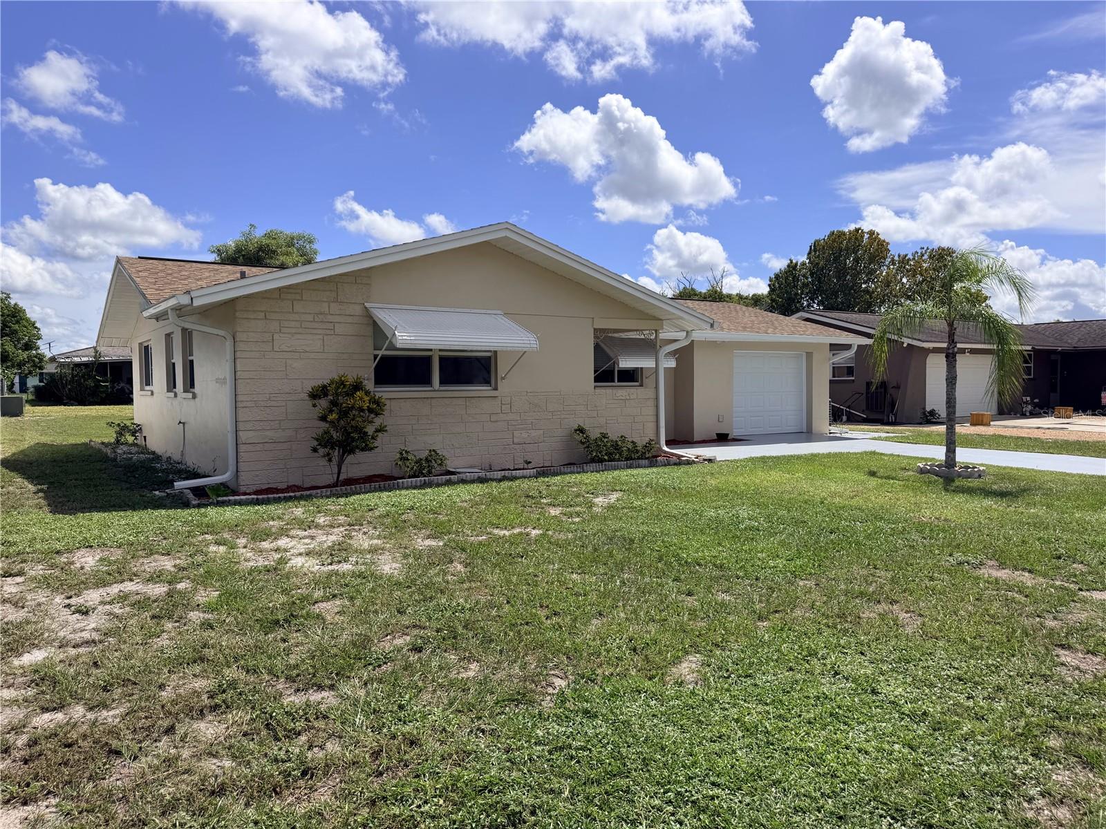10118 HOLLY DR