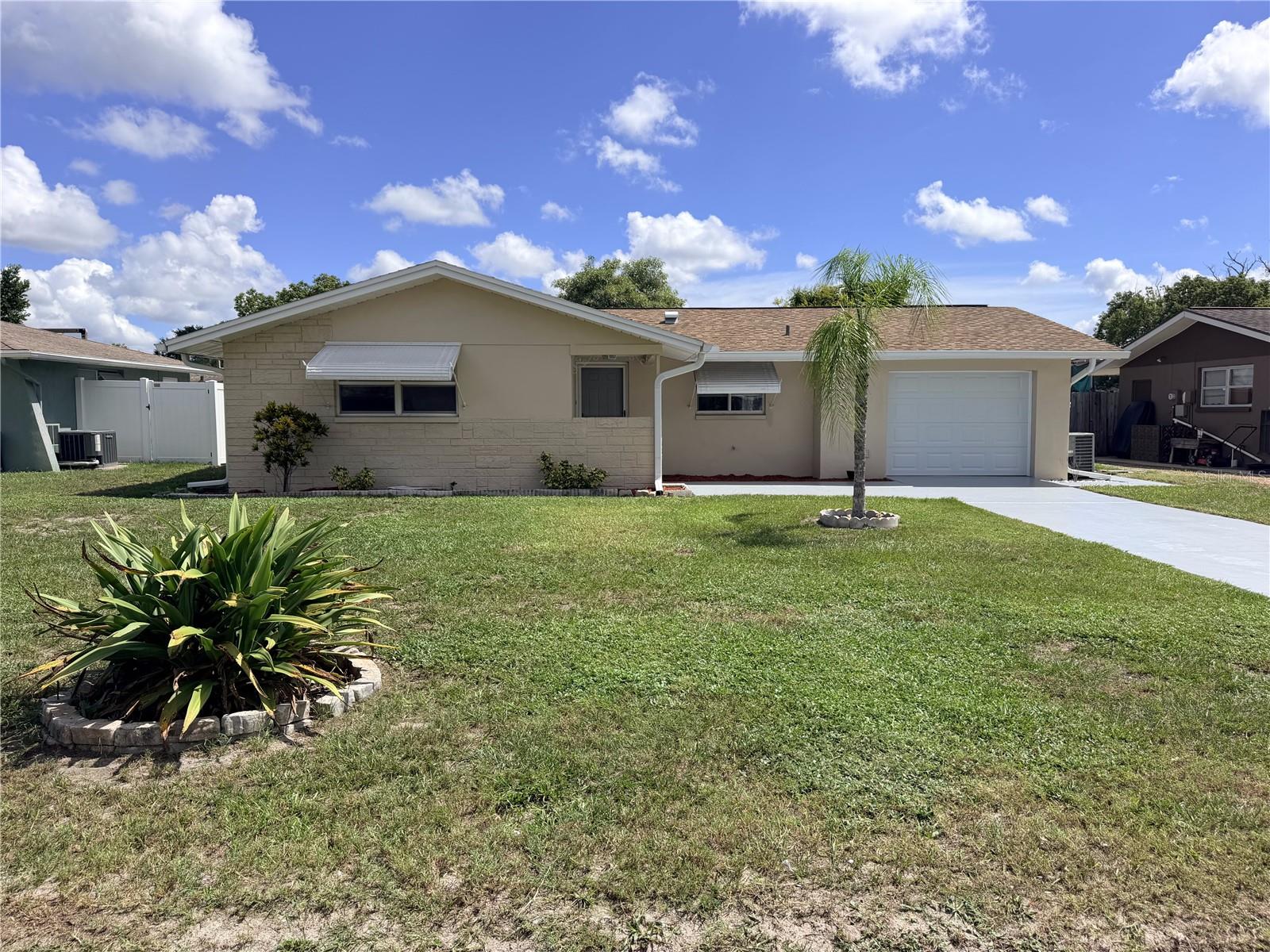 10118 HOLLY DR