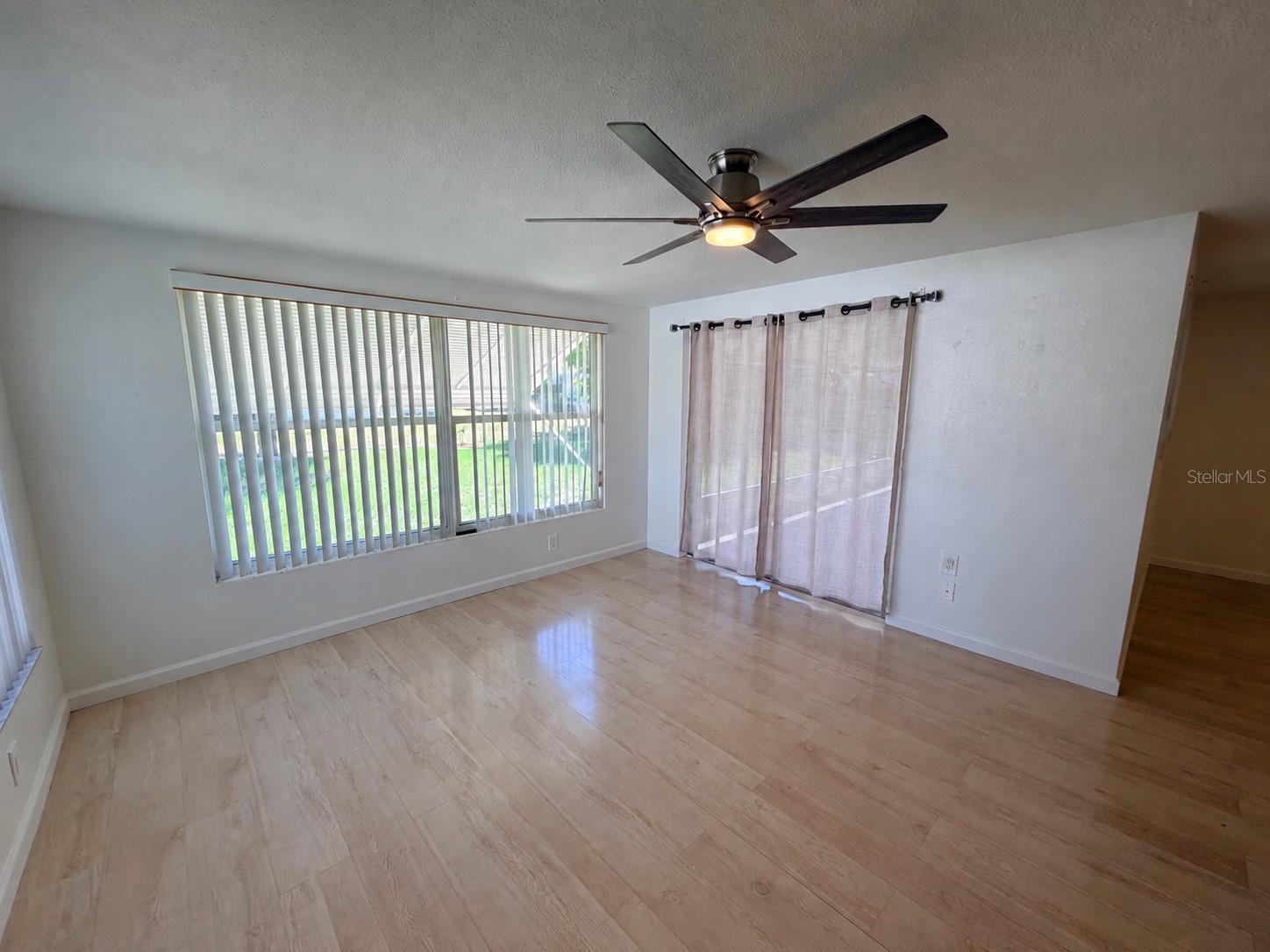 10118 HOLLY DR