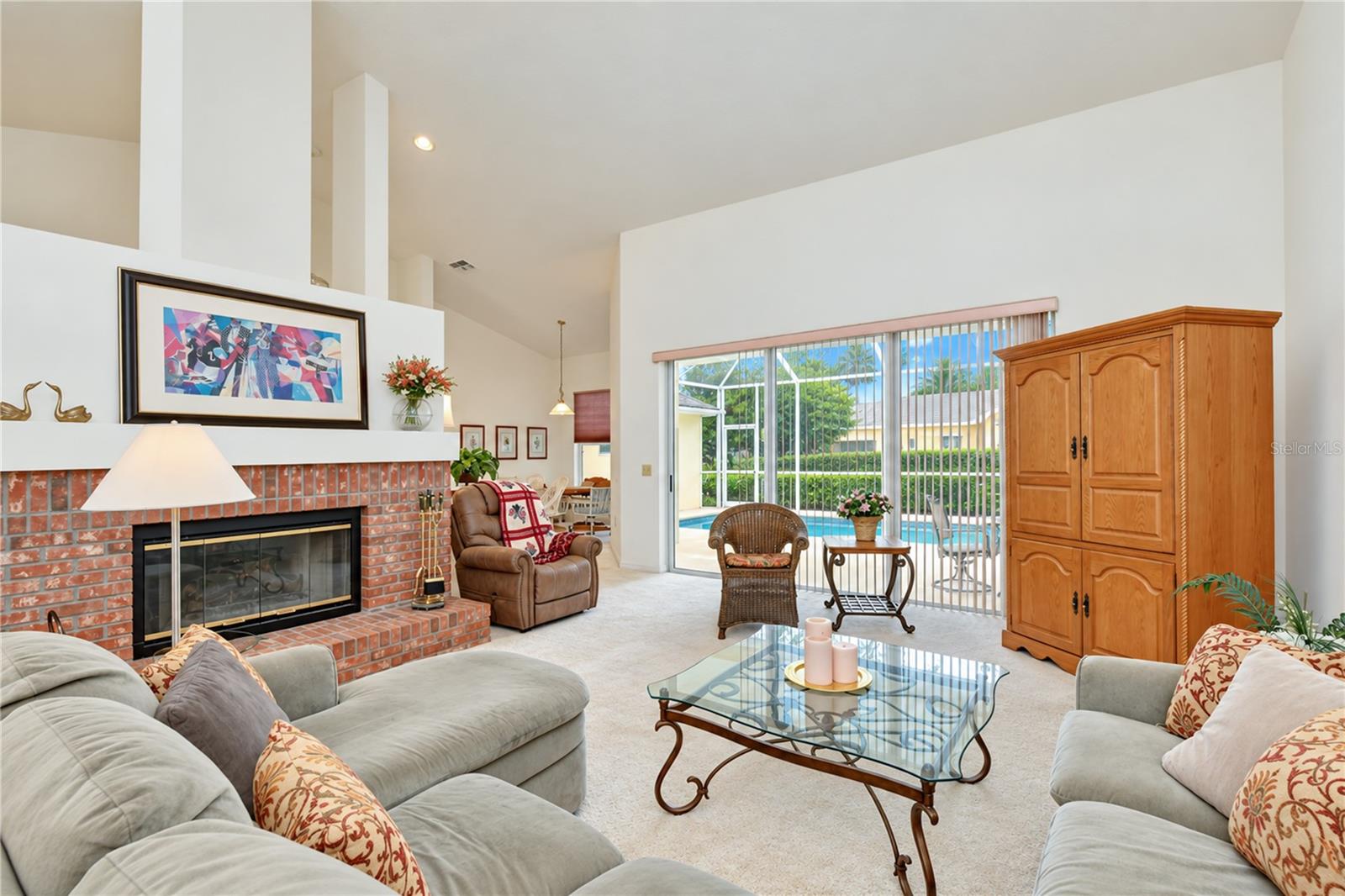 2255 EAGLE BLUFF DR