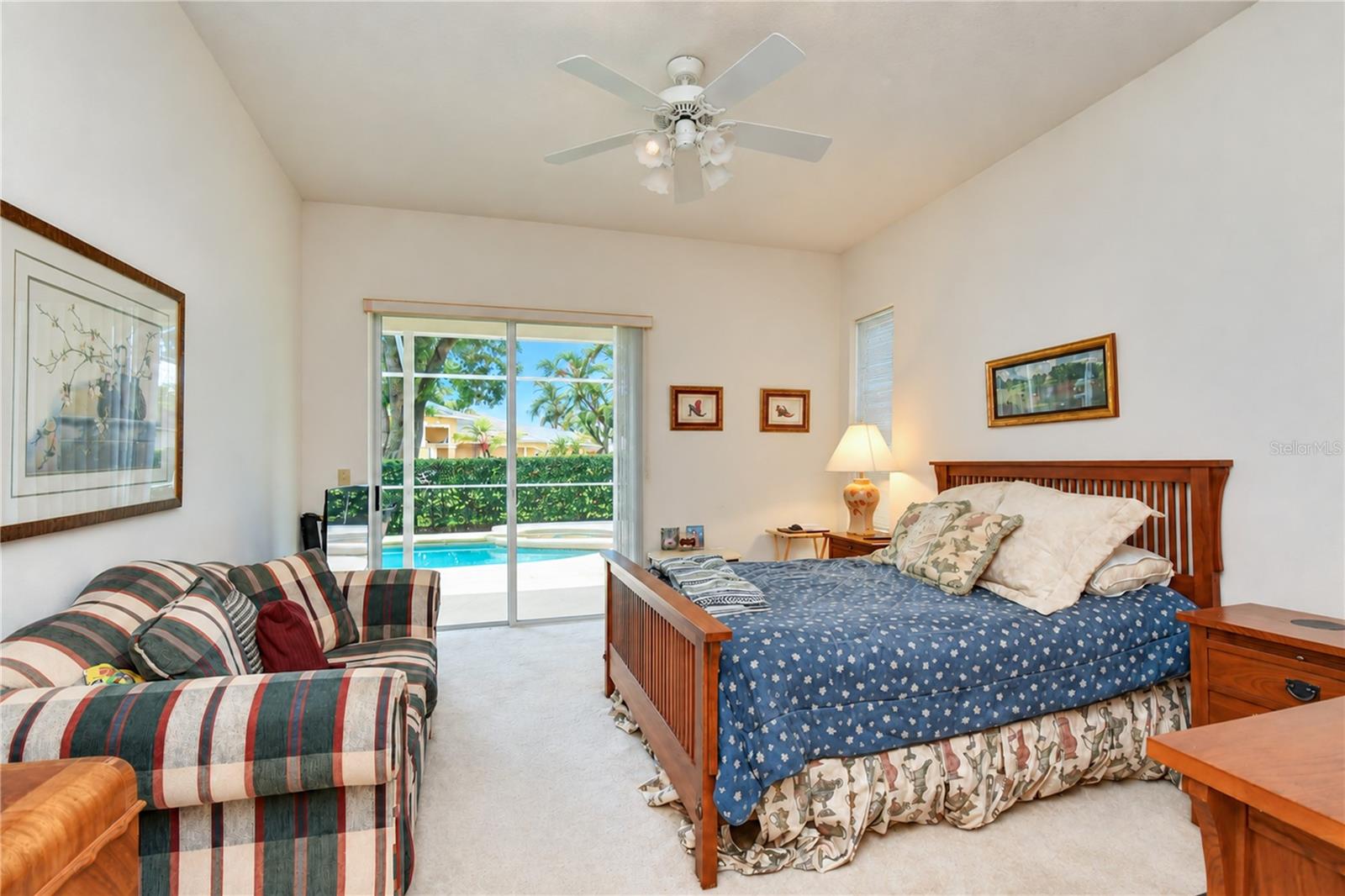 2255 EAGLE BLUFF DR