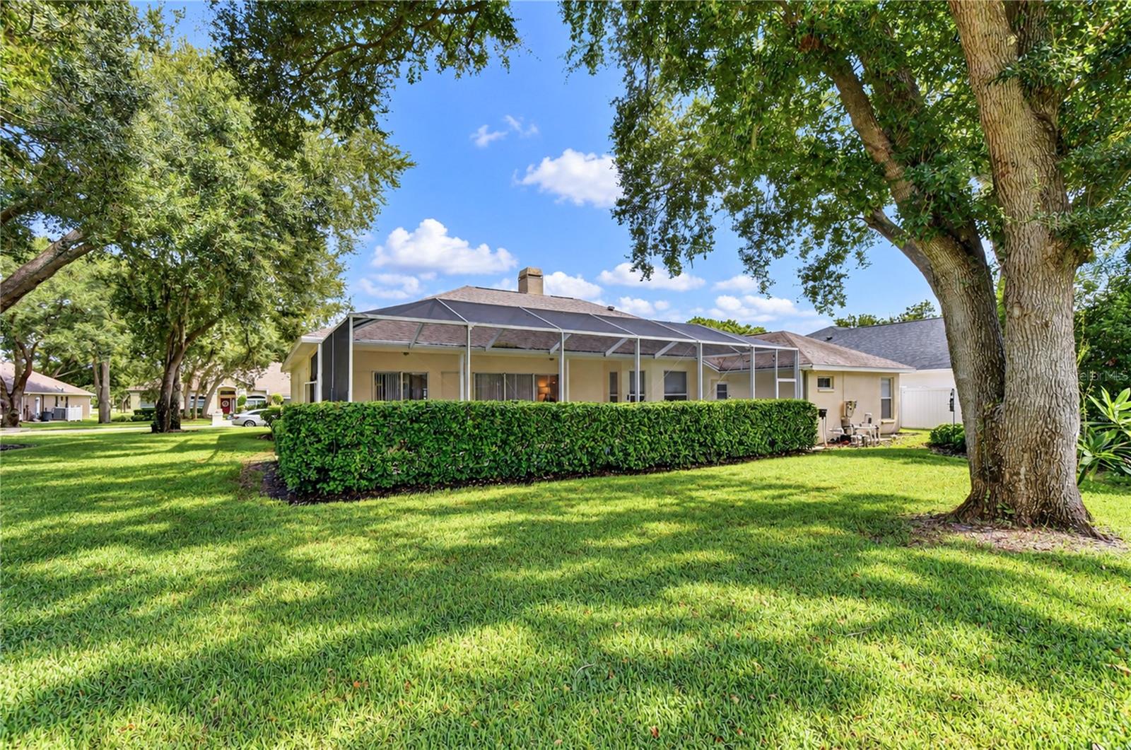 2255 EAGLE BLUFF DR