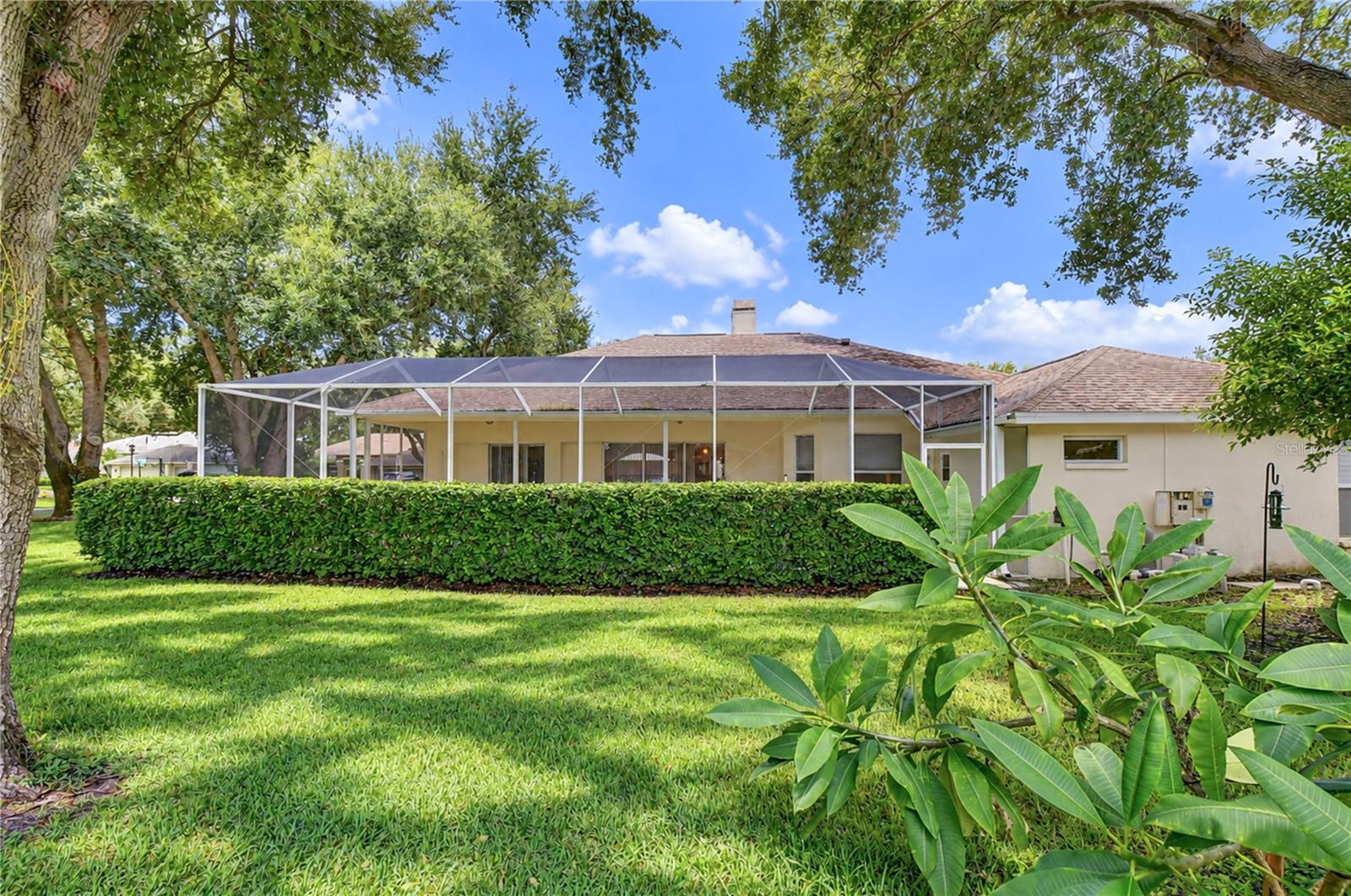 2255 EAGLE BLUFF DR