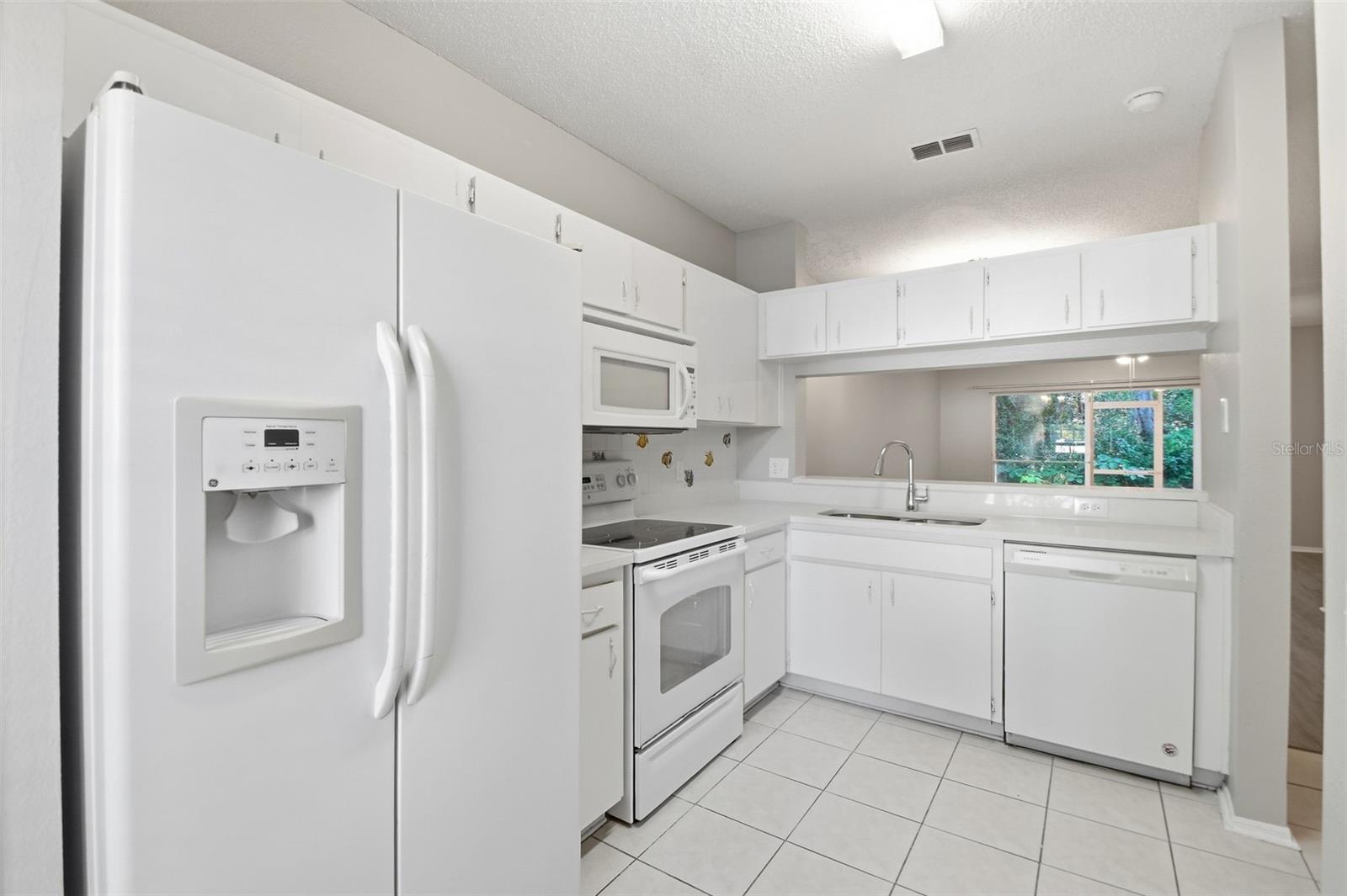 5512 CARROLLWOOD KEY DR
