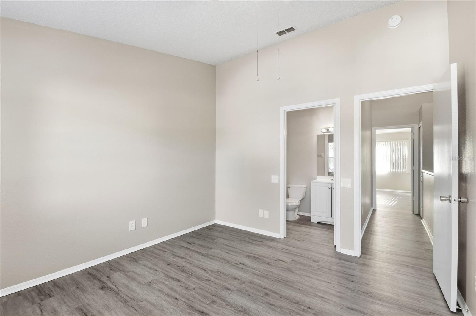 5512 CARROLLWOOD KEY DR