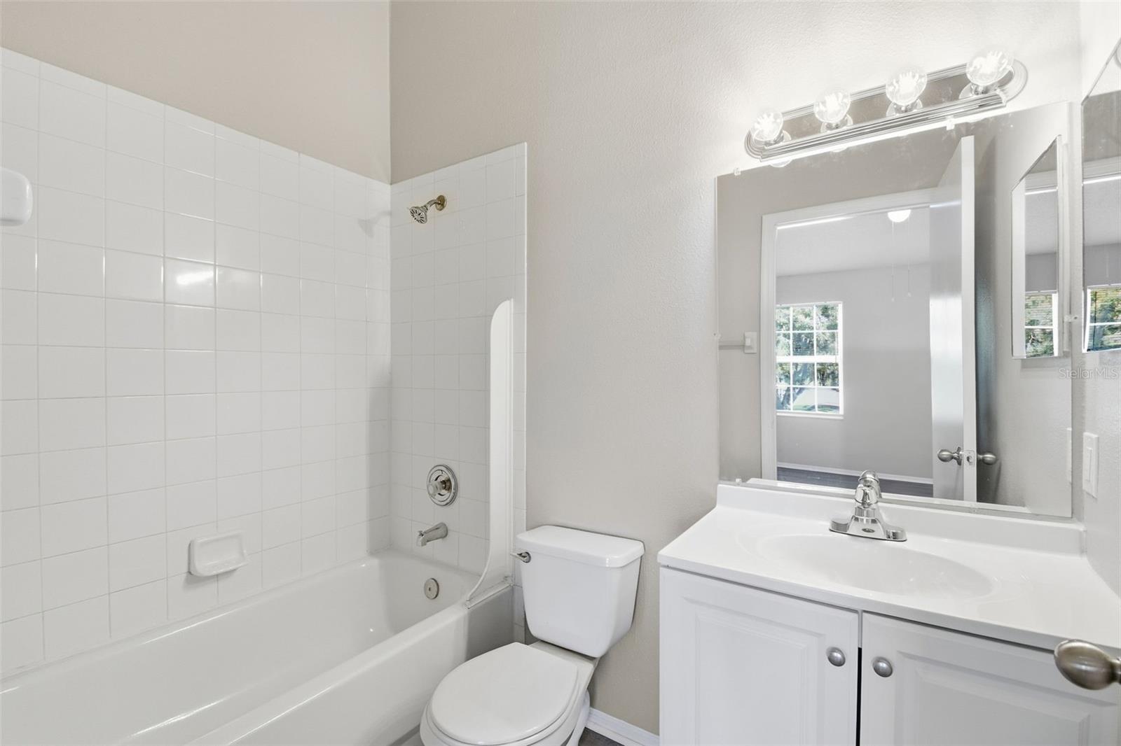 5512 CARROLLWOOD KEY DR