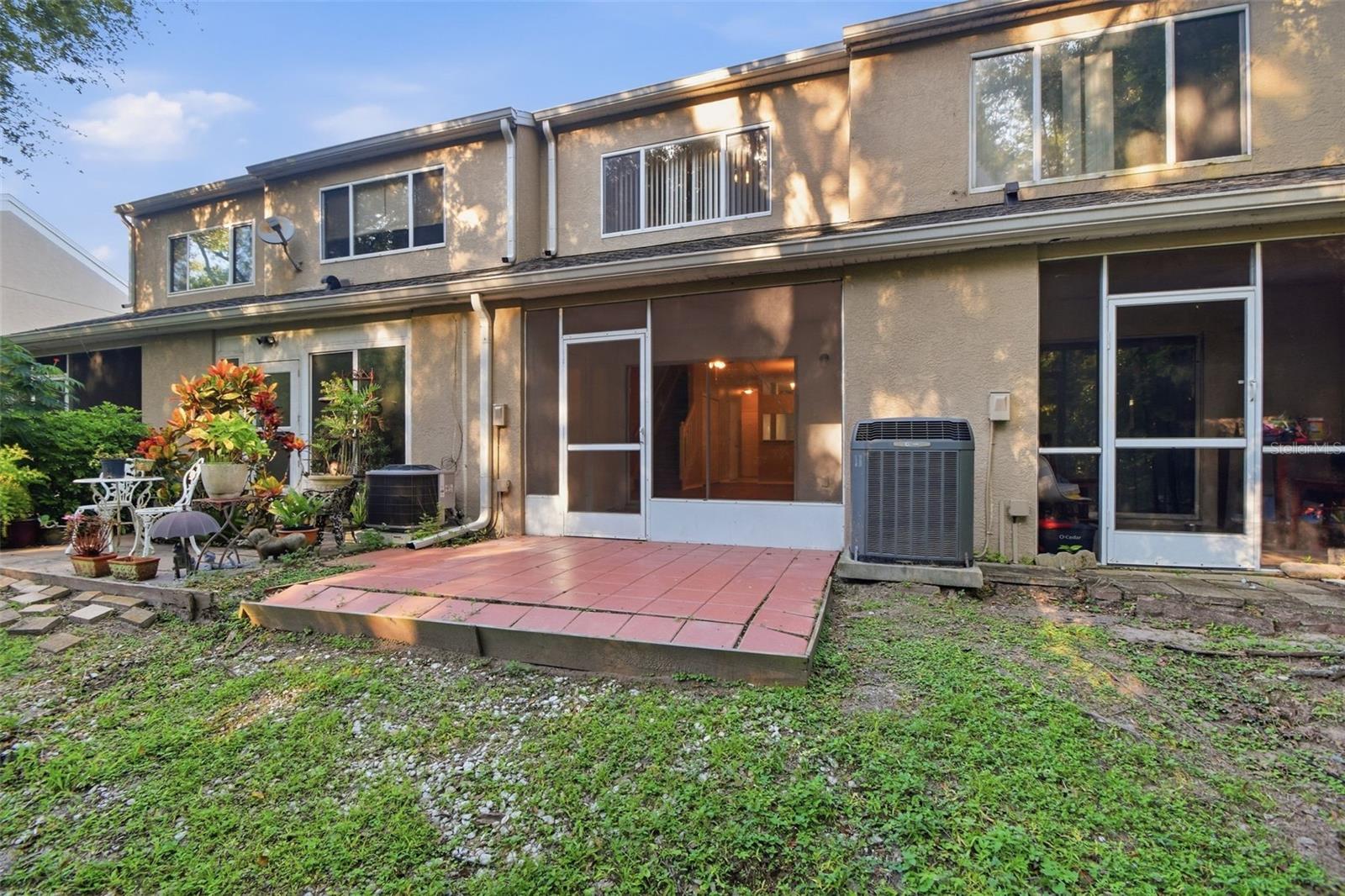 5512 CARROLLWOOD KEY DR
