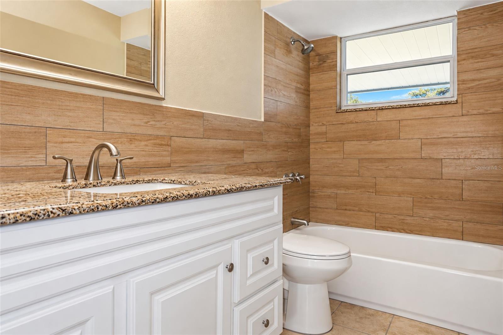 3521 KIMBERLY OAKS DR