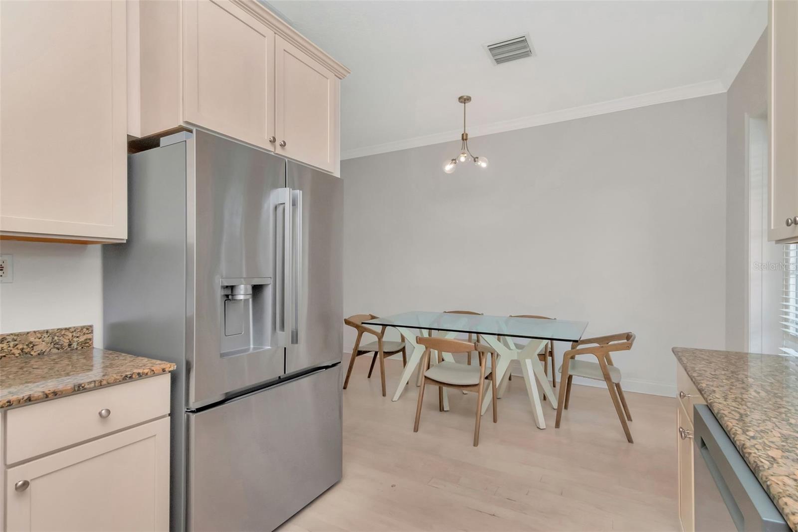 1008 S MOODY AVE #2