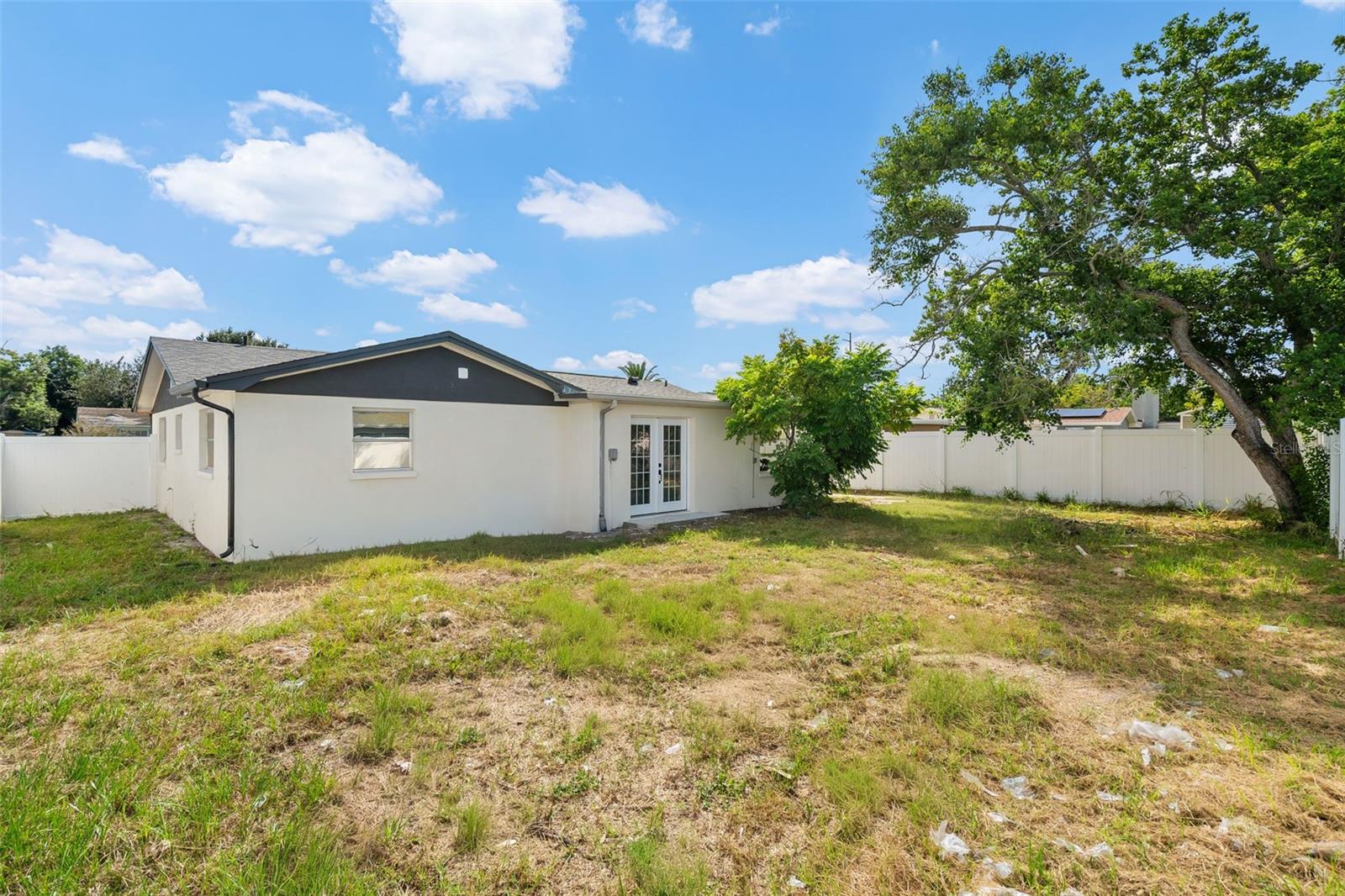 3041 HOLIDAY LAKE DR