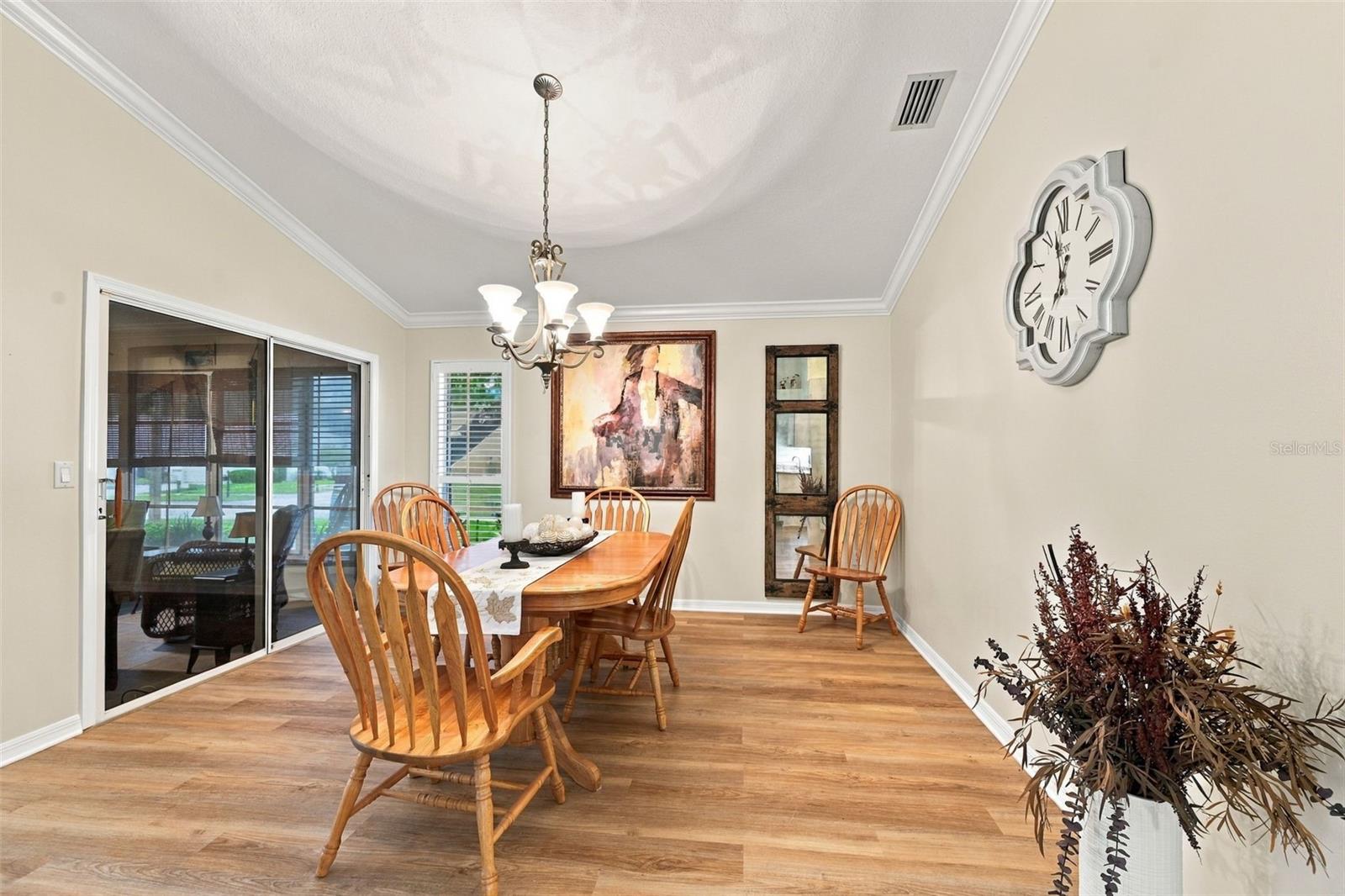 1411 STROUD CT