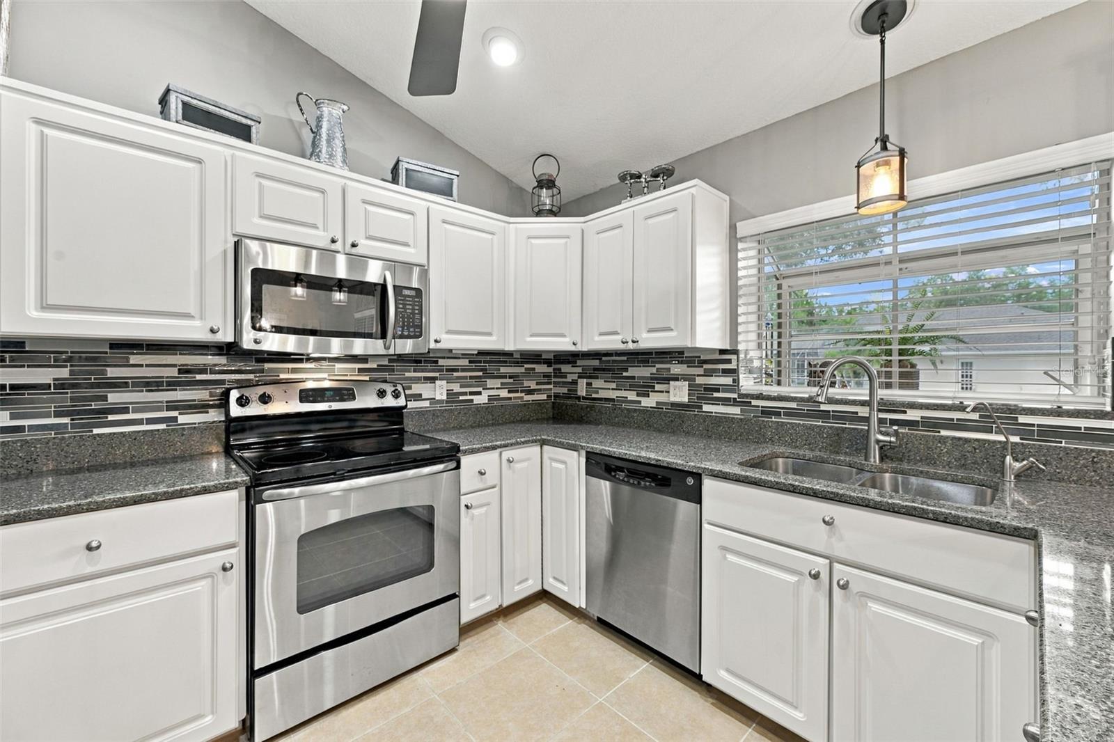 1411 STROUD CT