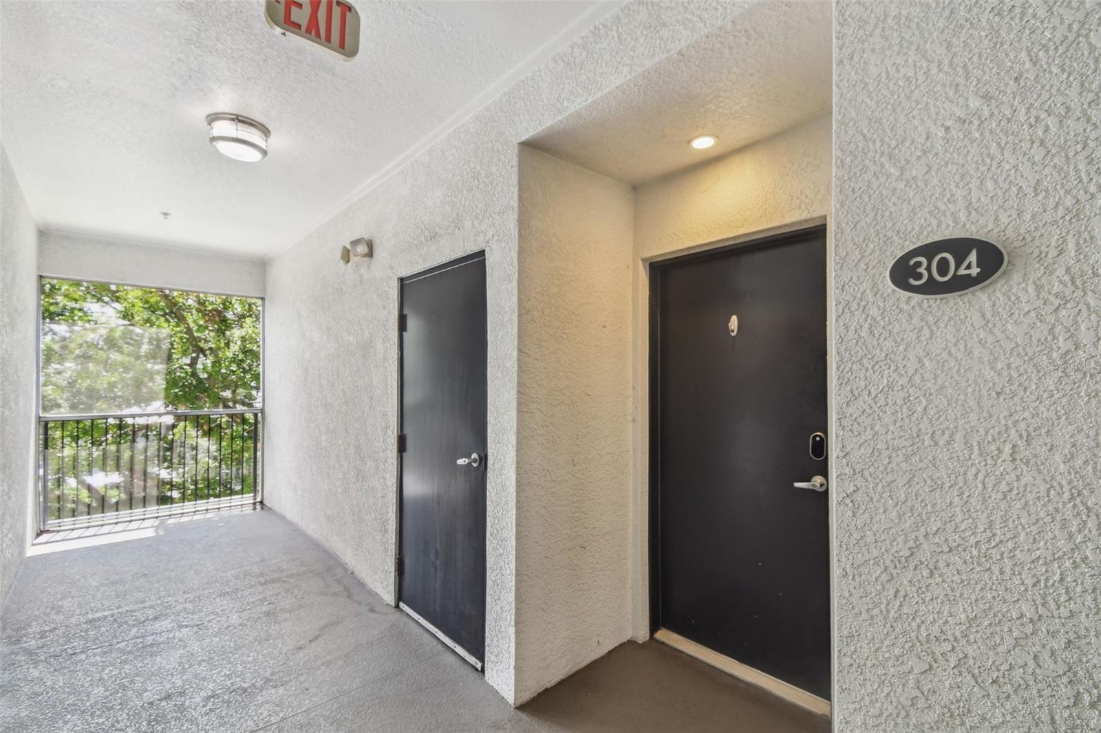 435 S OREGON AVE #304