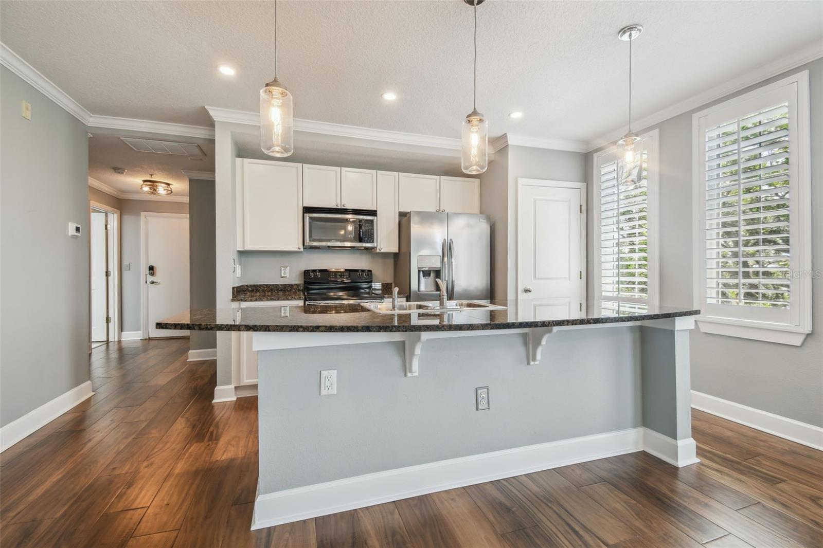 435 S OREGON AVE #304