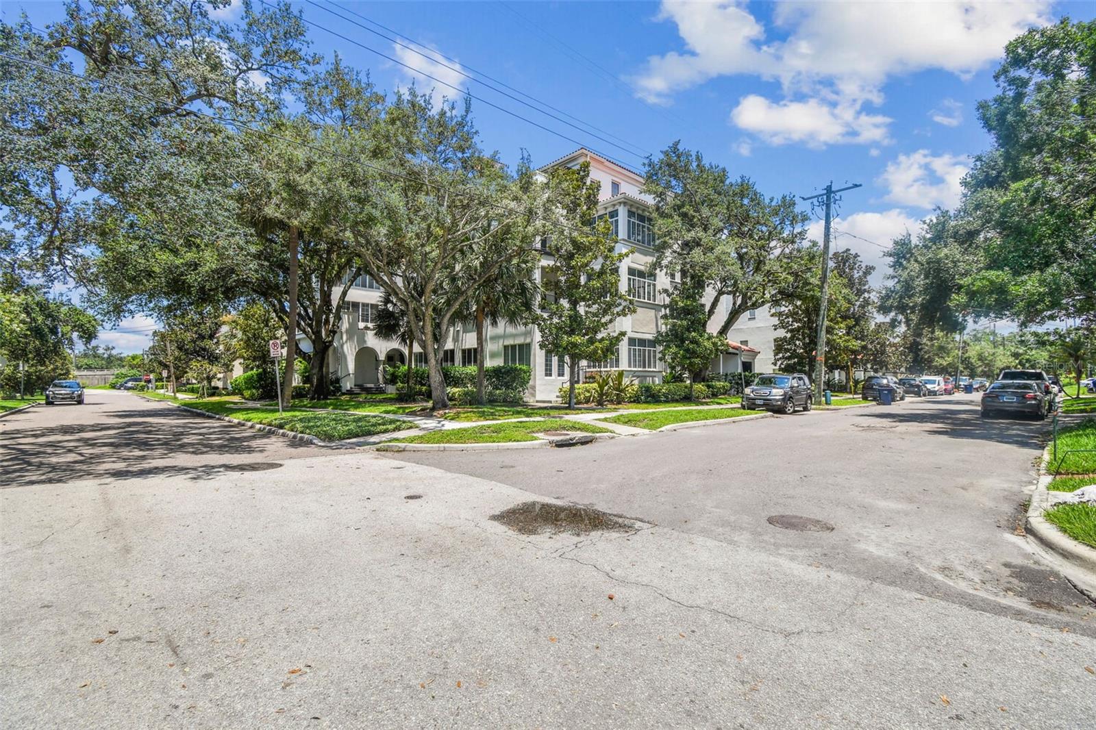 435 S OREGON AVE #304