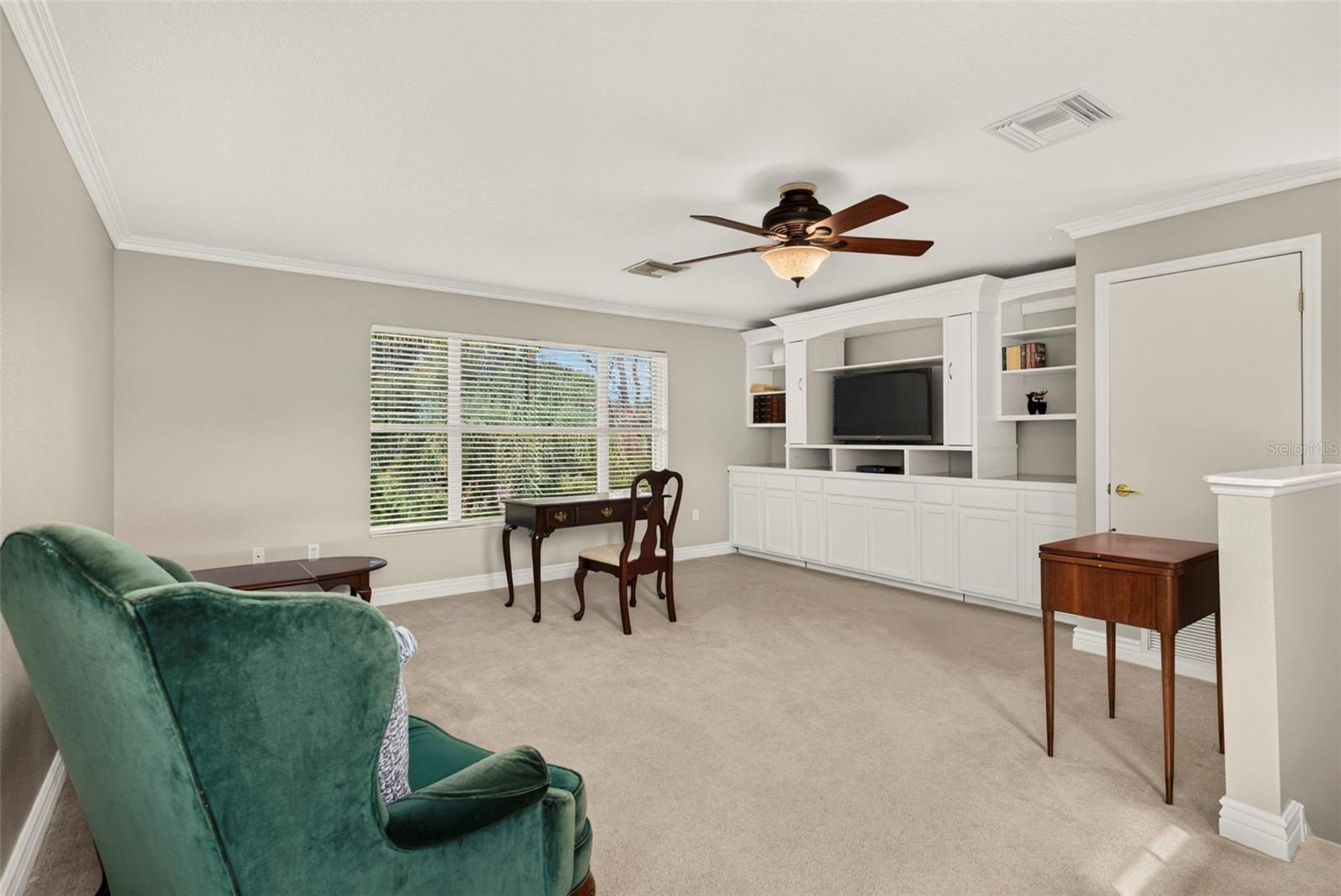 1937 BLUE RIVER RD