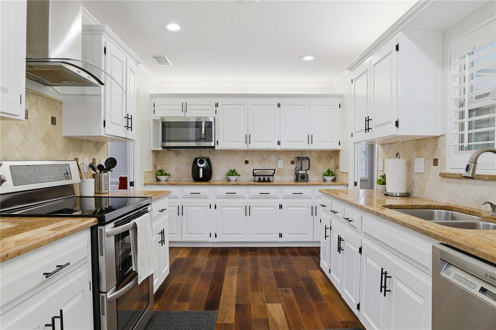 15509 CASEY RD