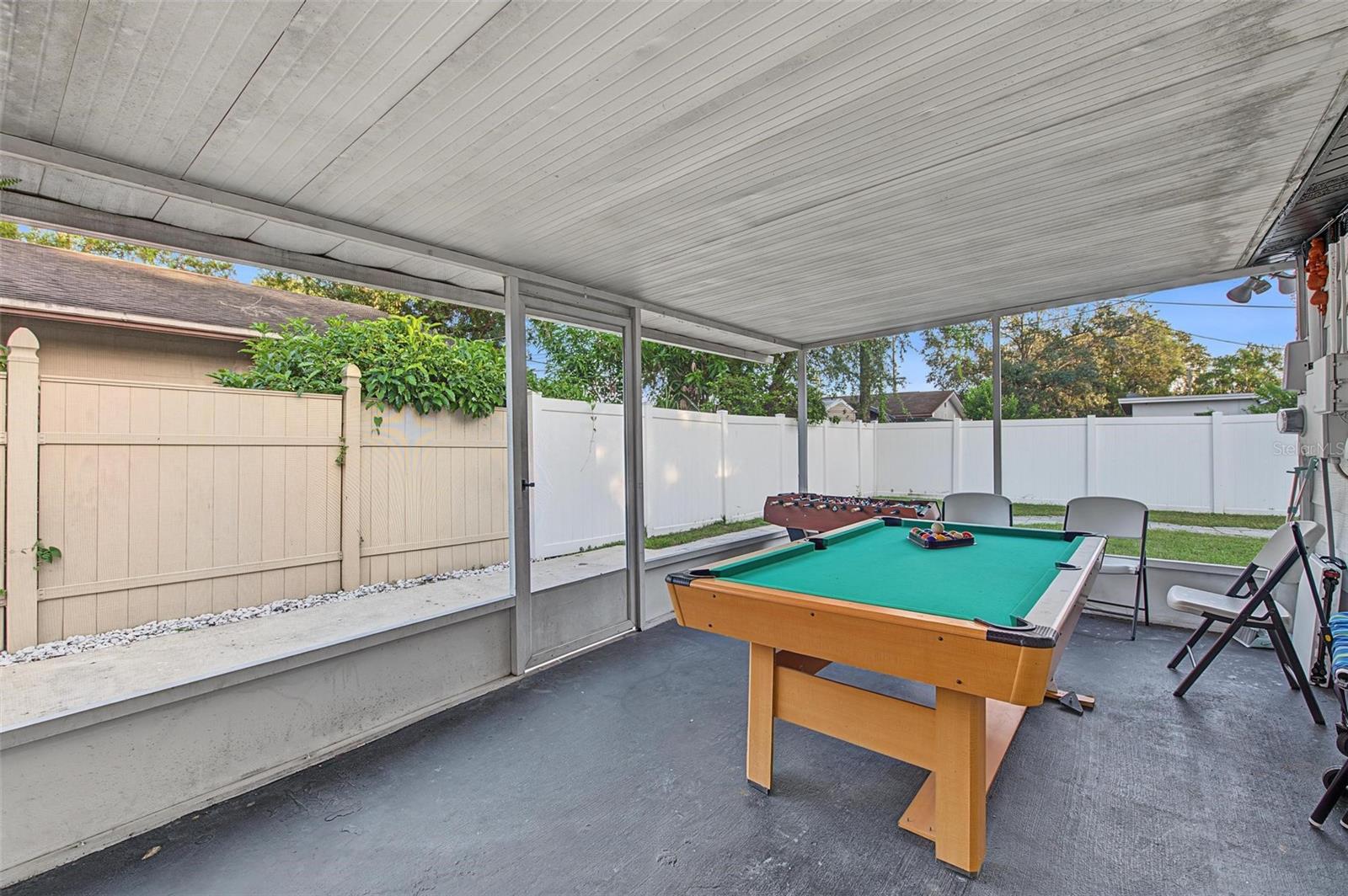 2109 E FLORA STREET