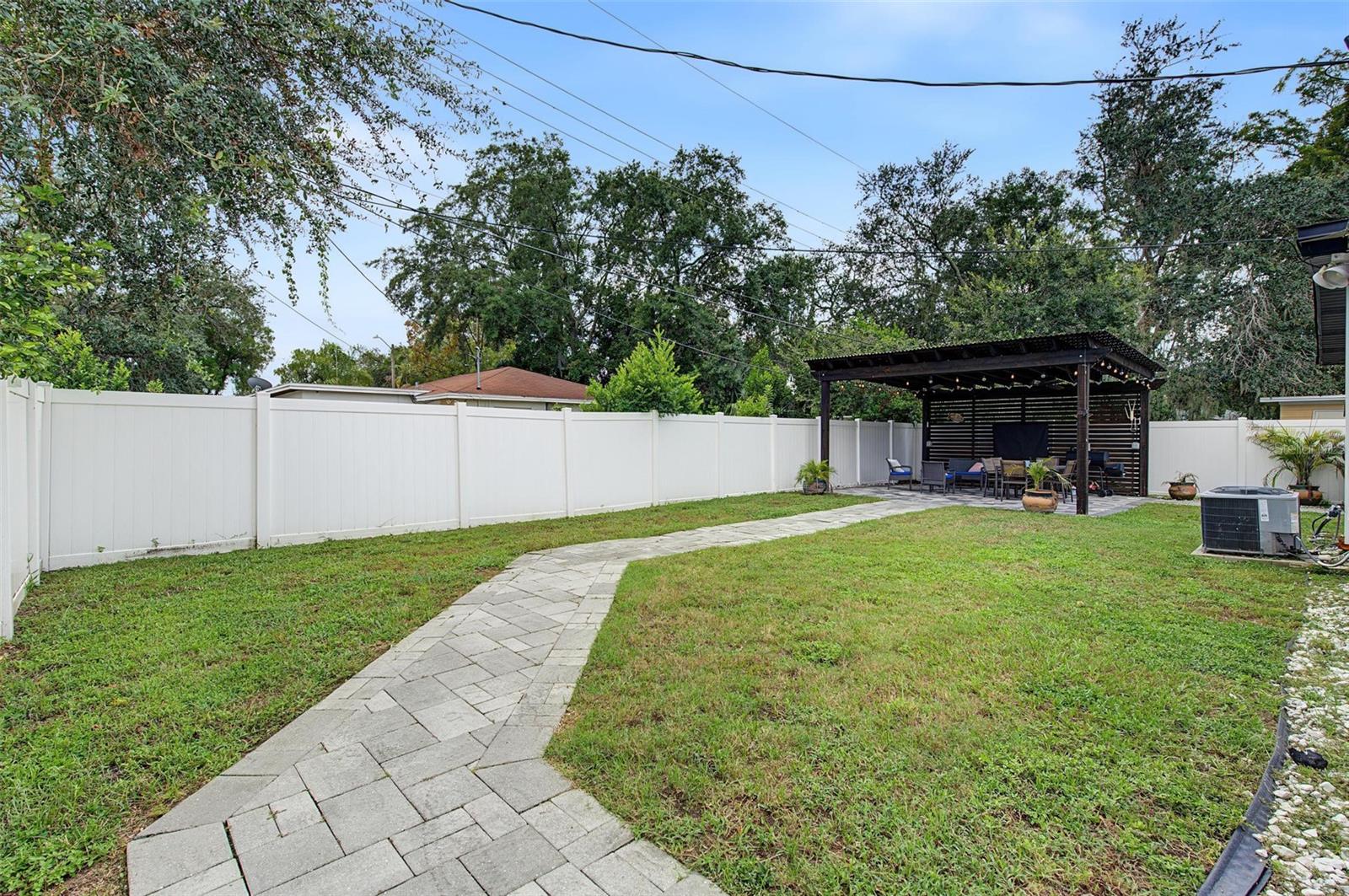 2109 E FLORA STREET