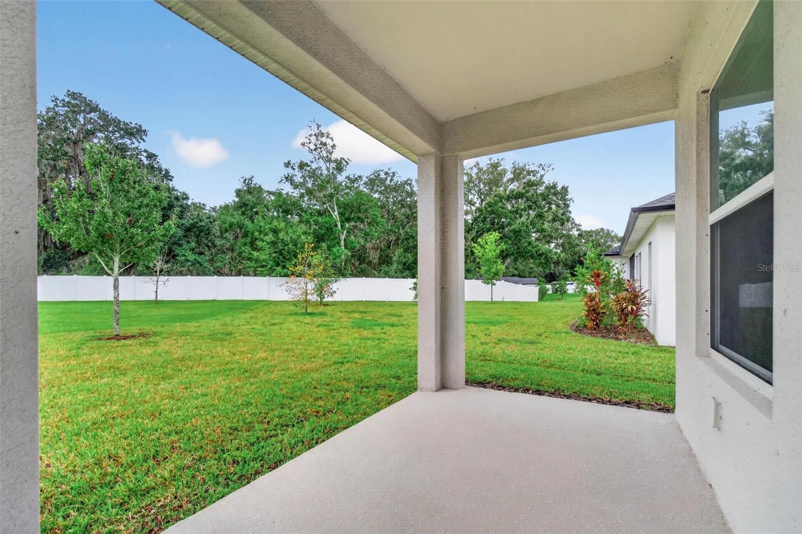 6035 NIKKI LN