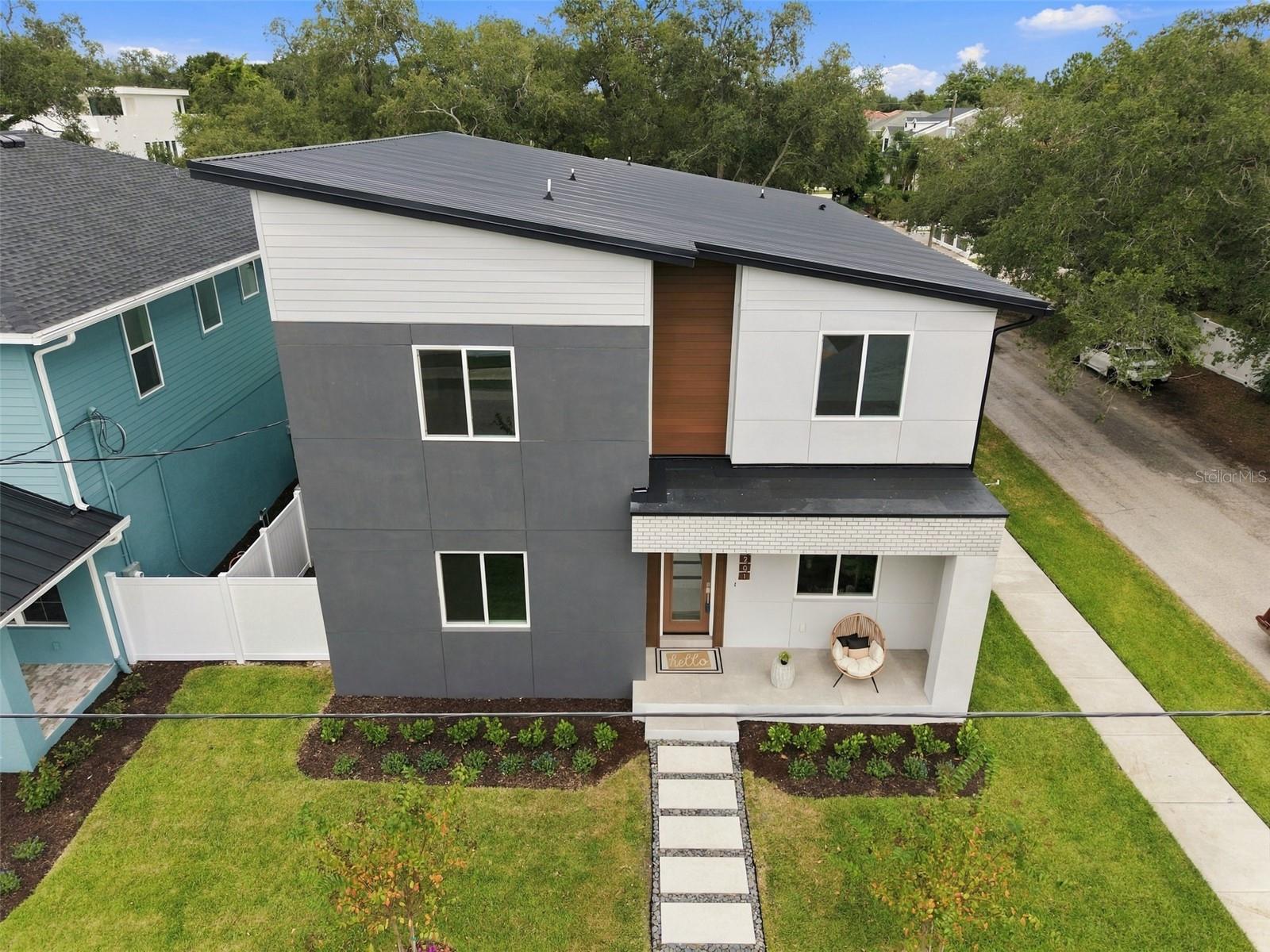 3201 W WYOMING AVE