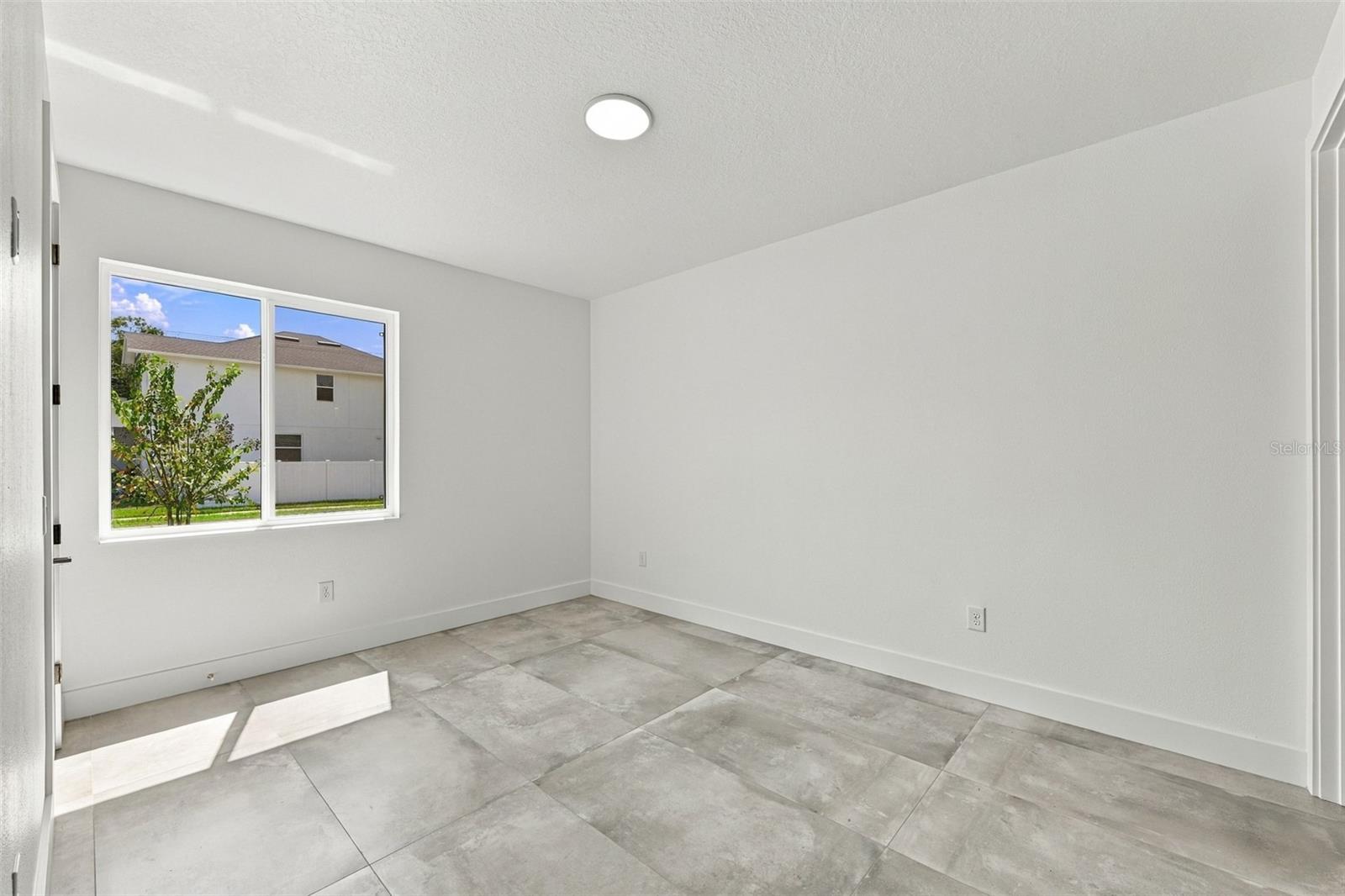 3201 W WYOMING AVE