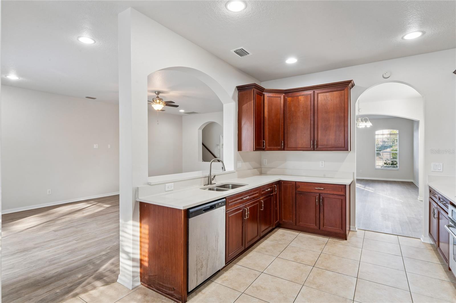 9138 LOST MILL DR