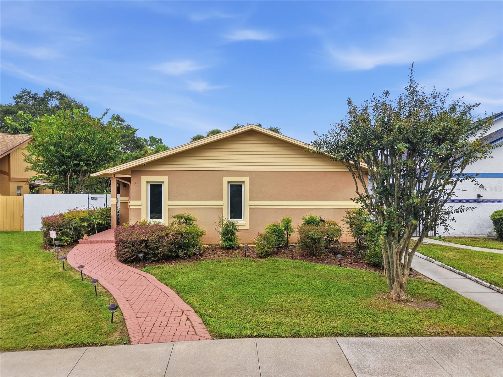 3423 PICO DR