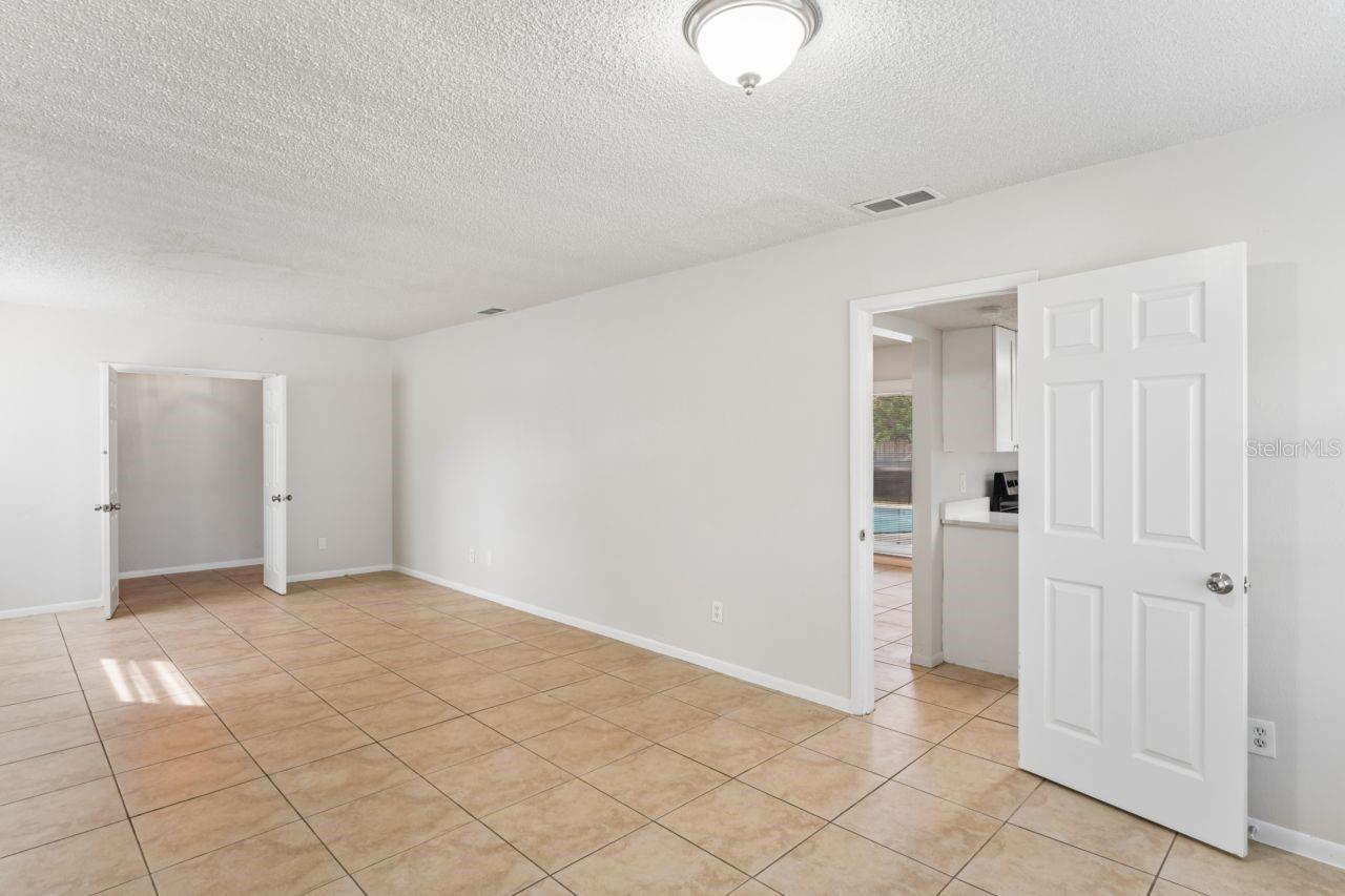 14051 BRIARDALE LN