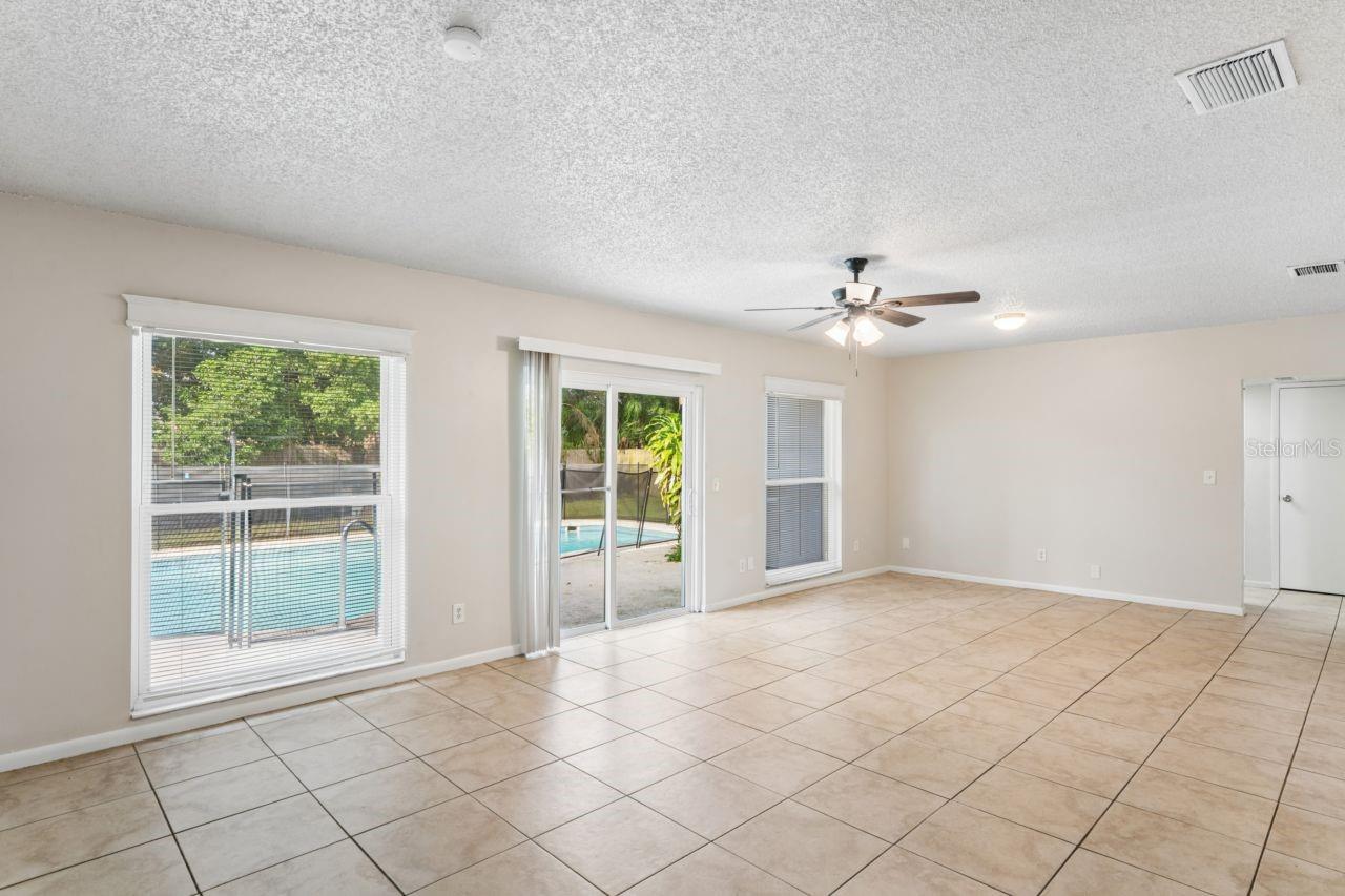 14051 BRIARDALE LN