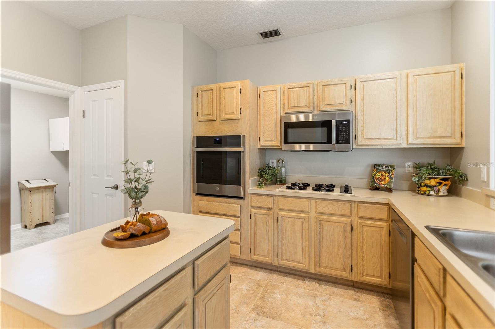 28402 OPENFIELD LOOP