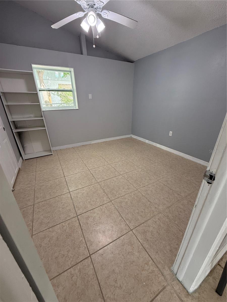 7325 IVANHOE DR