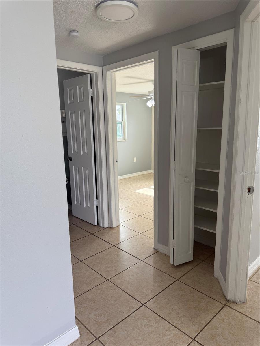 7325 IVANHOE DR