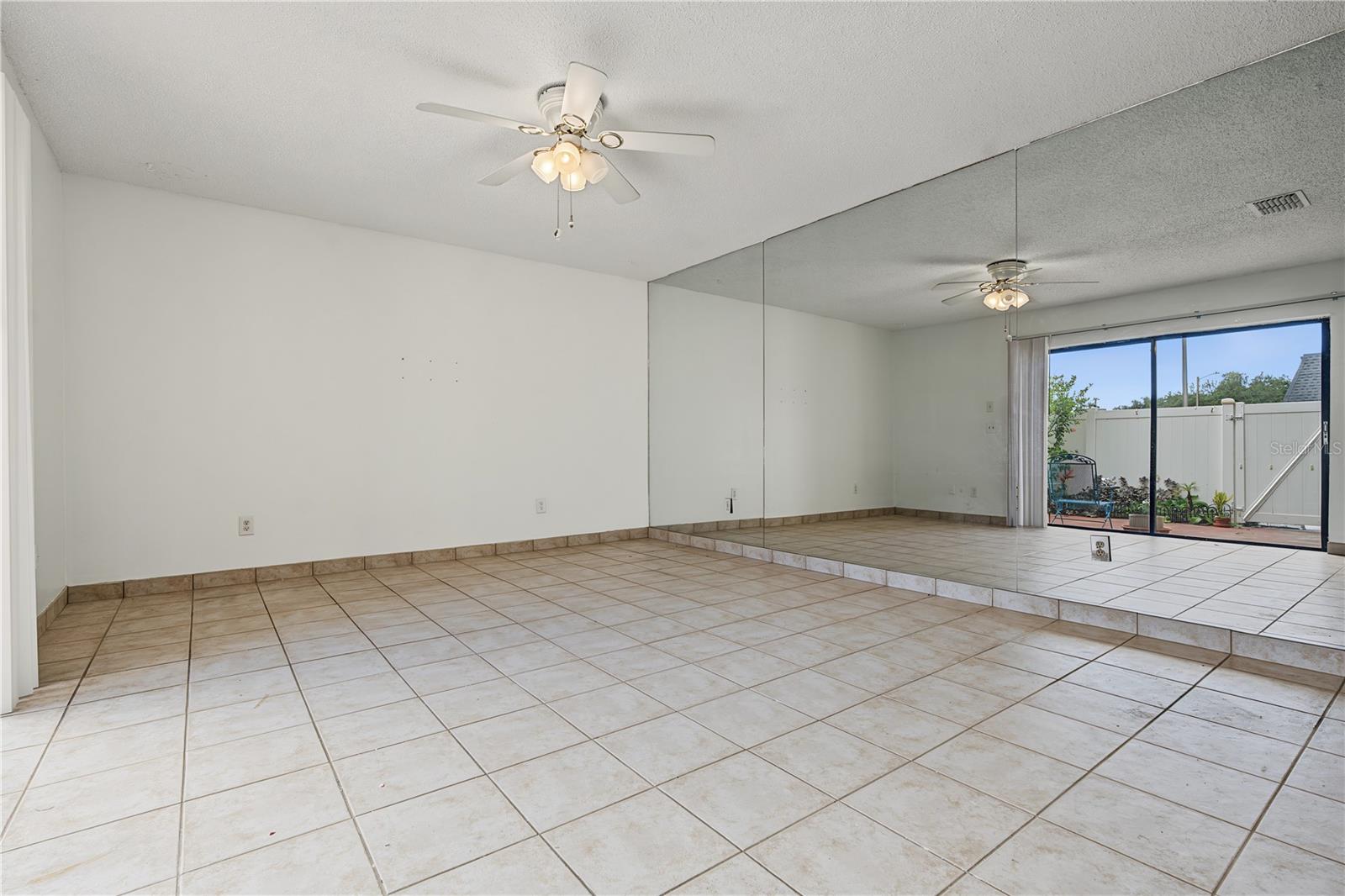 8119 OAK TRACE WAY #C
