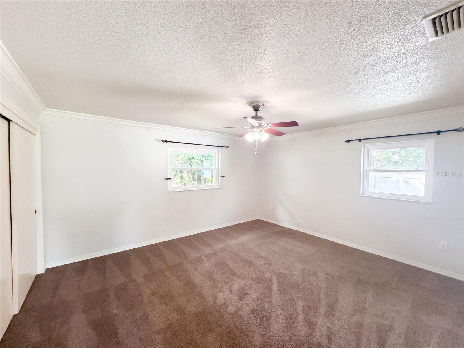 2716 CHARLESTON DR