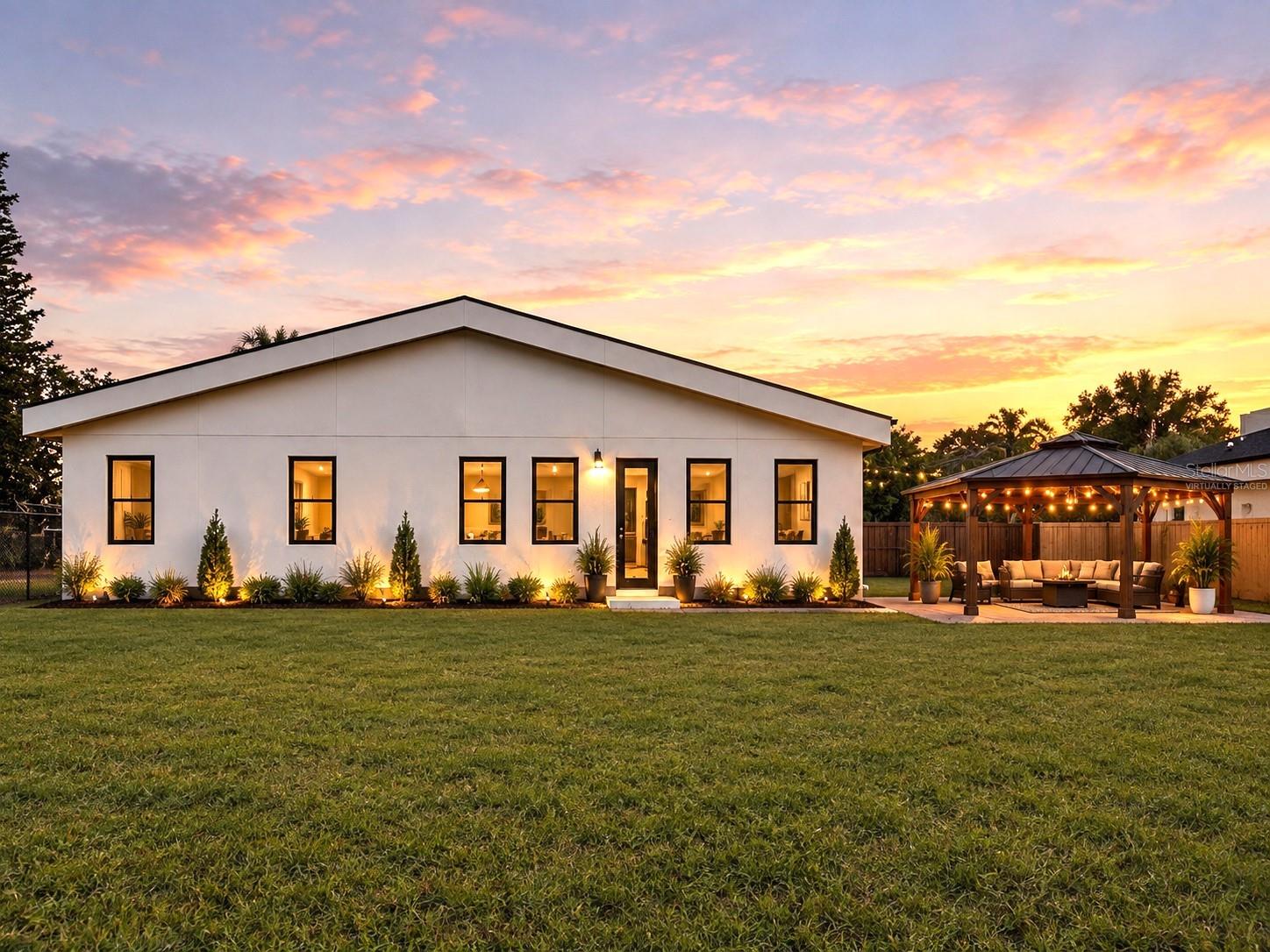 2507 FAIRVIEW AVE