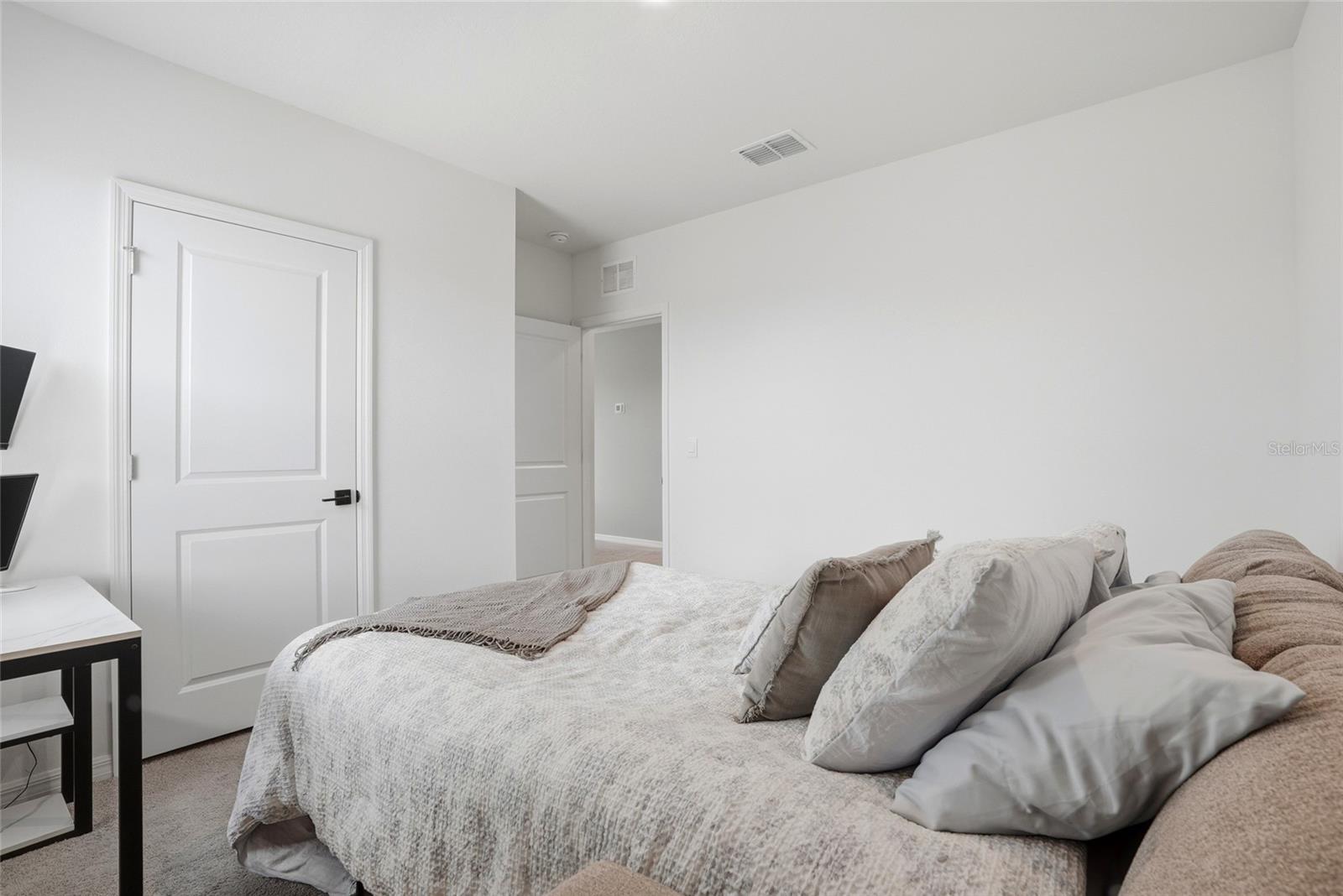 5674 CHORLEYWOOD LN