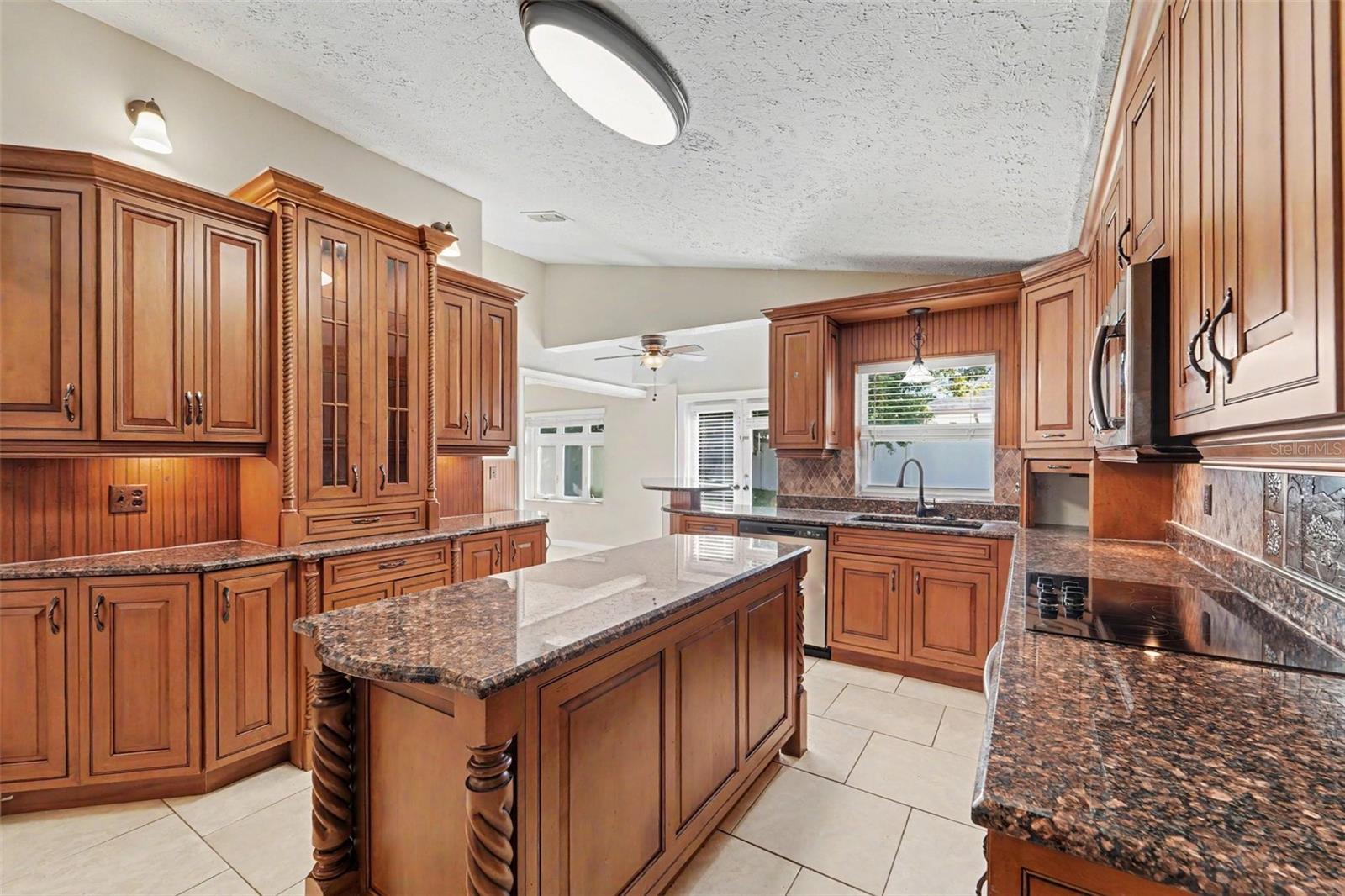 8807 WELLESLY CT
