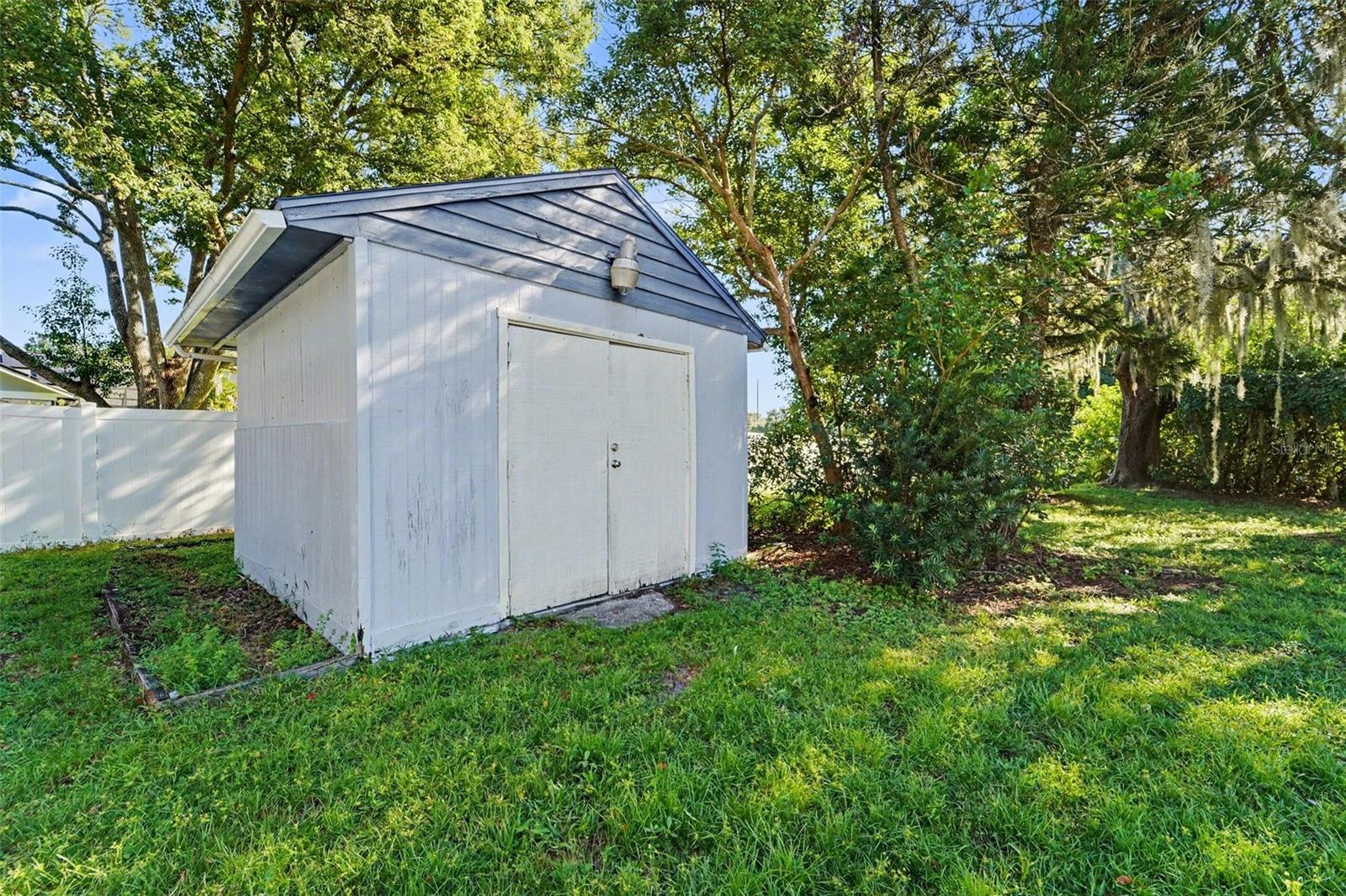 8807 WELLESLY CT