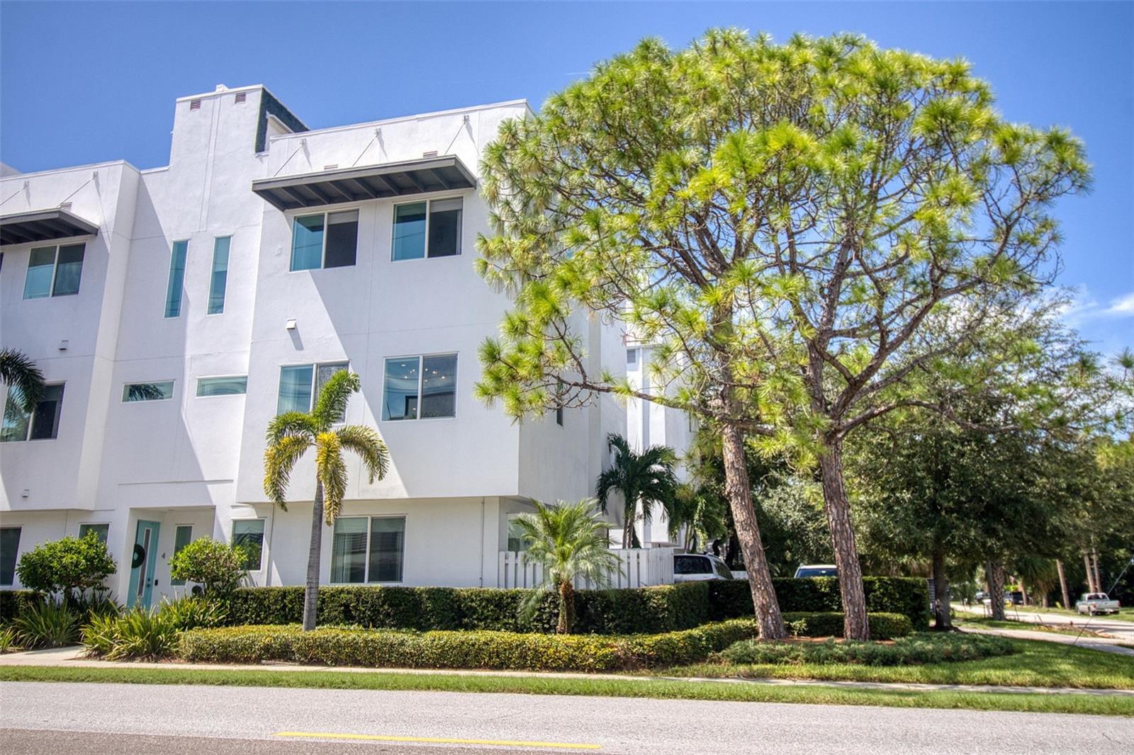 3100 W Paul Ave #2, Tampa